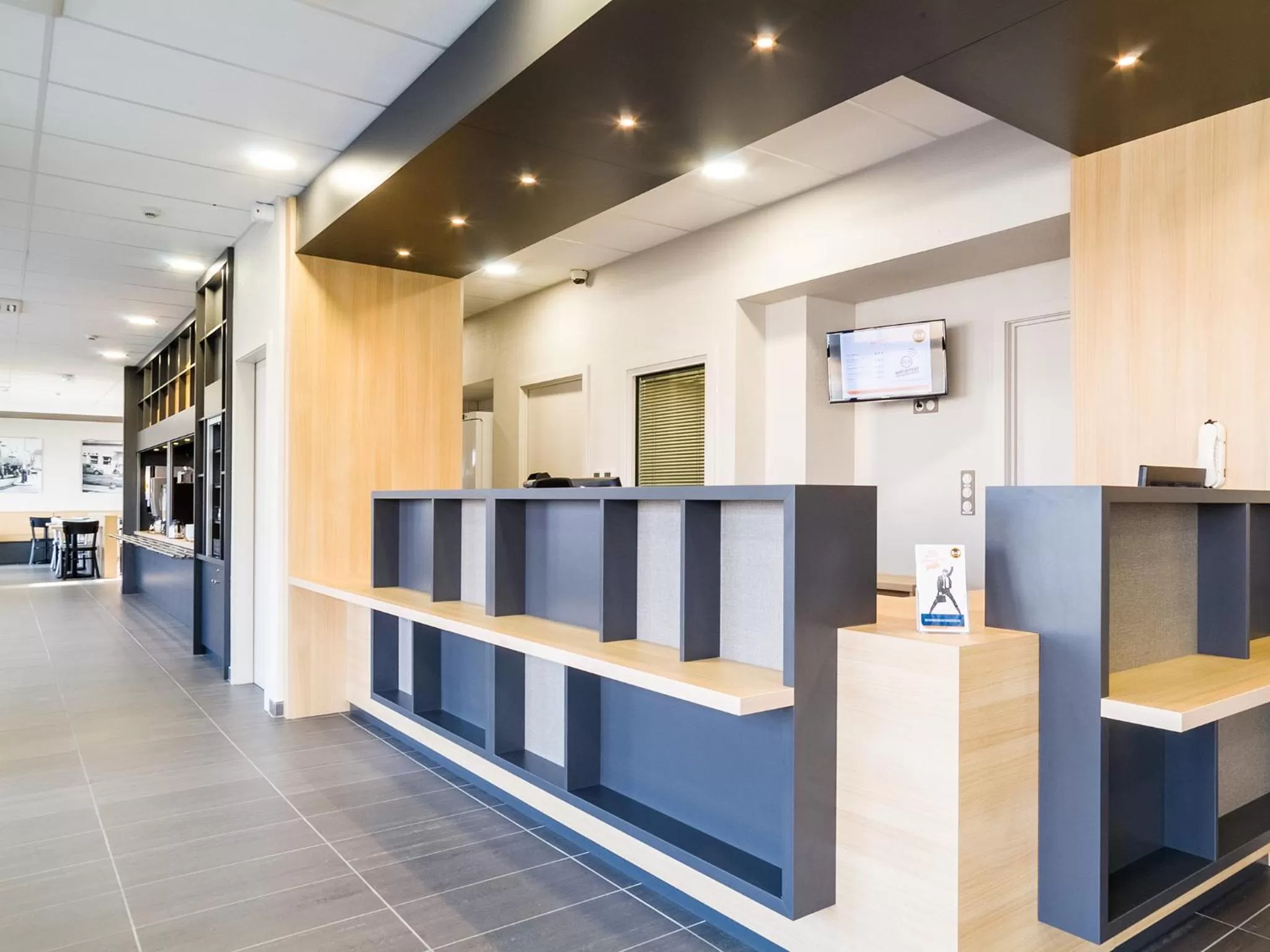 Lobby or reception in B&B HOTEL Colmar Expo