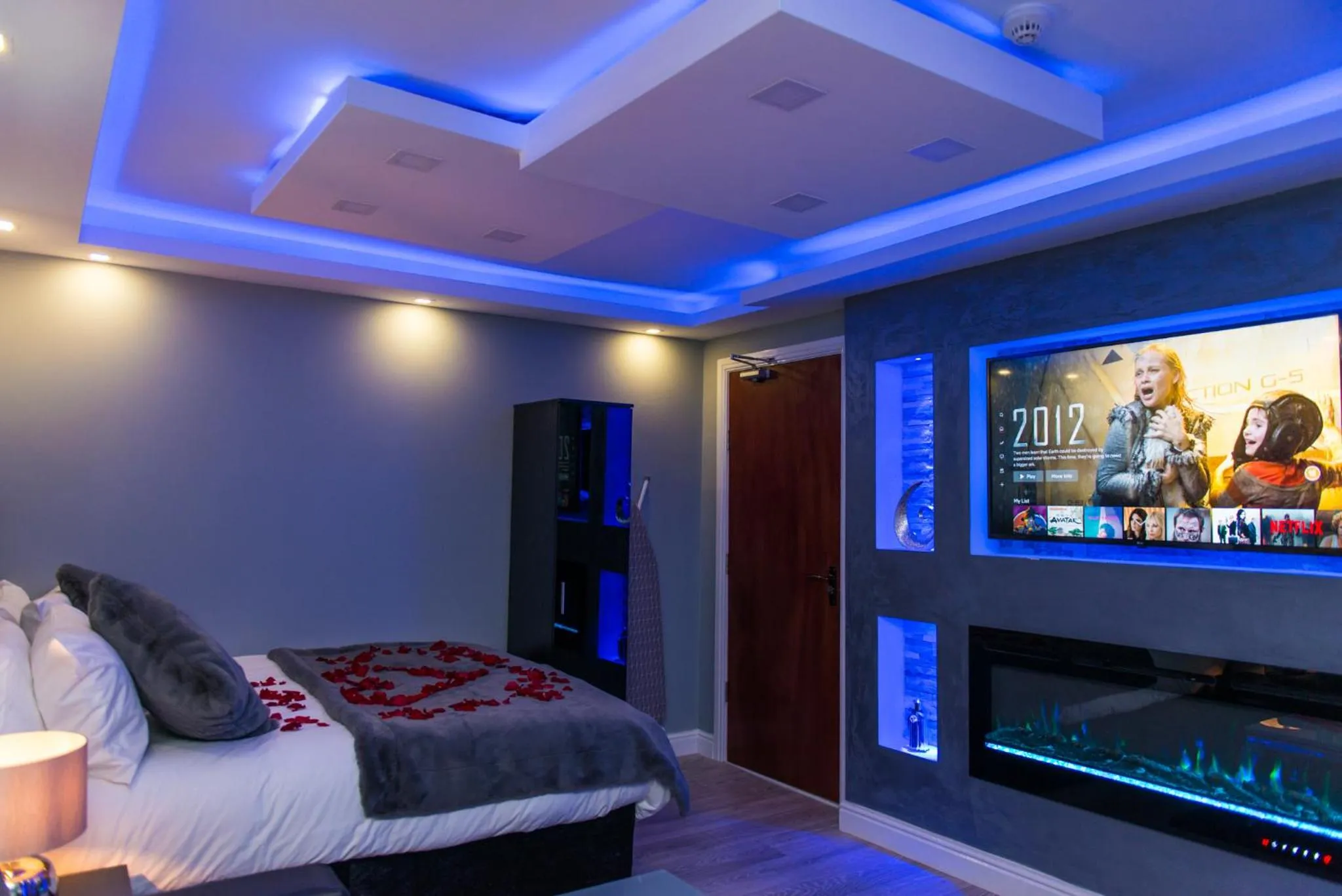 Living room, Bed in Sawrey Serviced Apartments