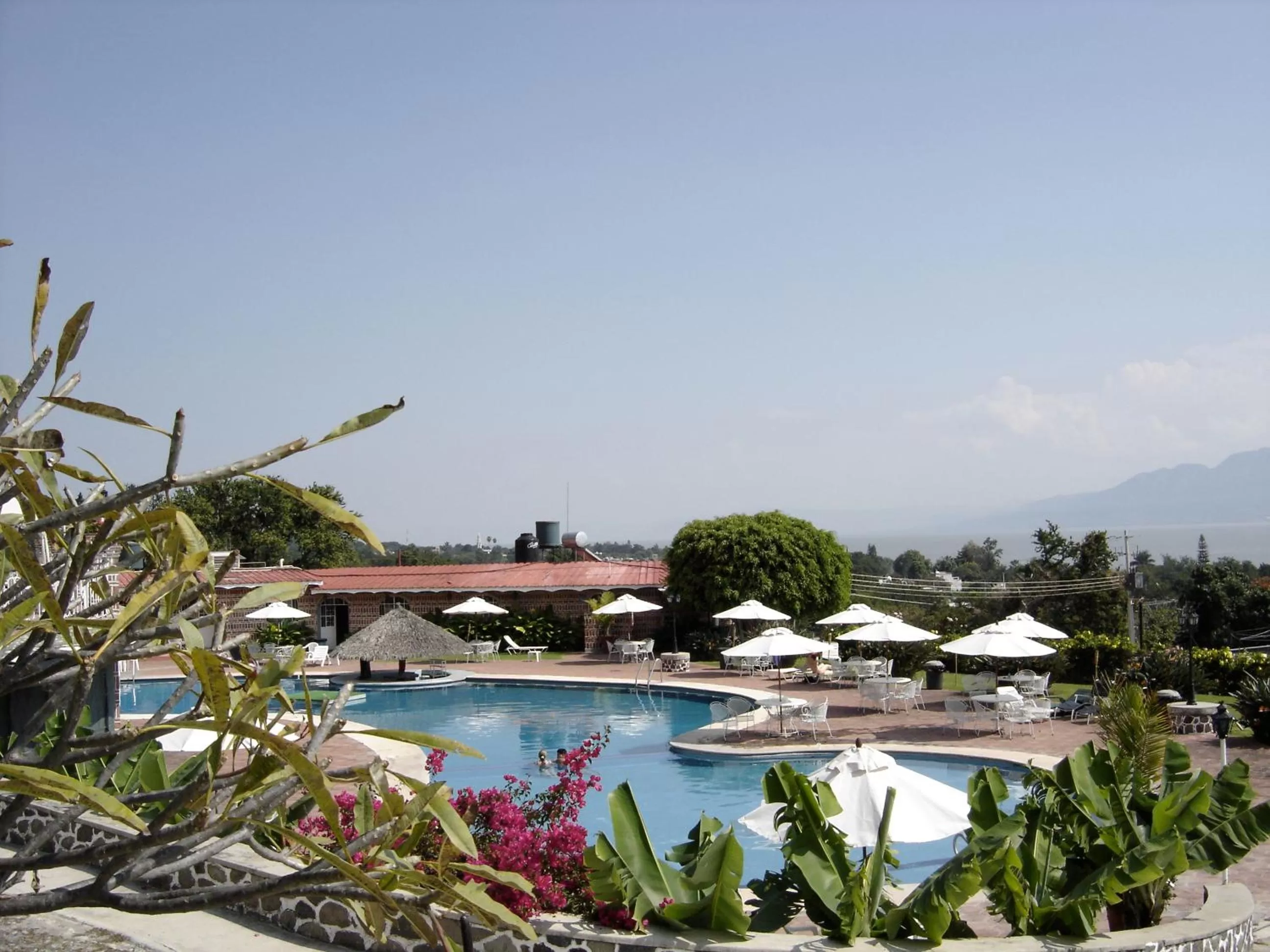 Swimming Pool in Mama Chuy Hotel & Villas
