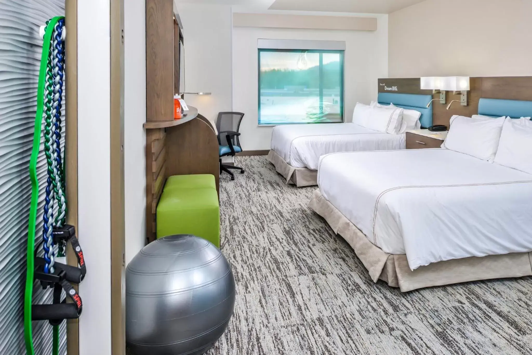 Twin Room - Mobility Access/Hearing Accessible in EVEN Hotel Eugene, an IHG Hotel Twin Room - Mobility Access/Hearing Accessible in EVEN Hotel Eugene, an IHG Hotel