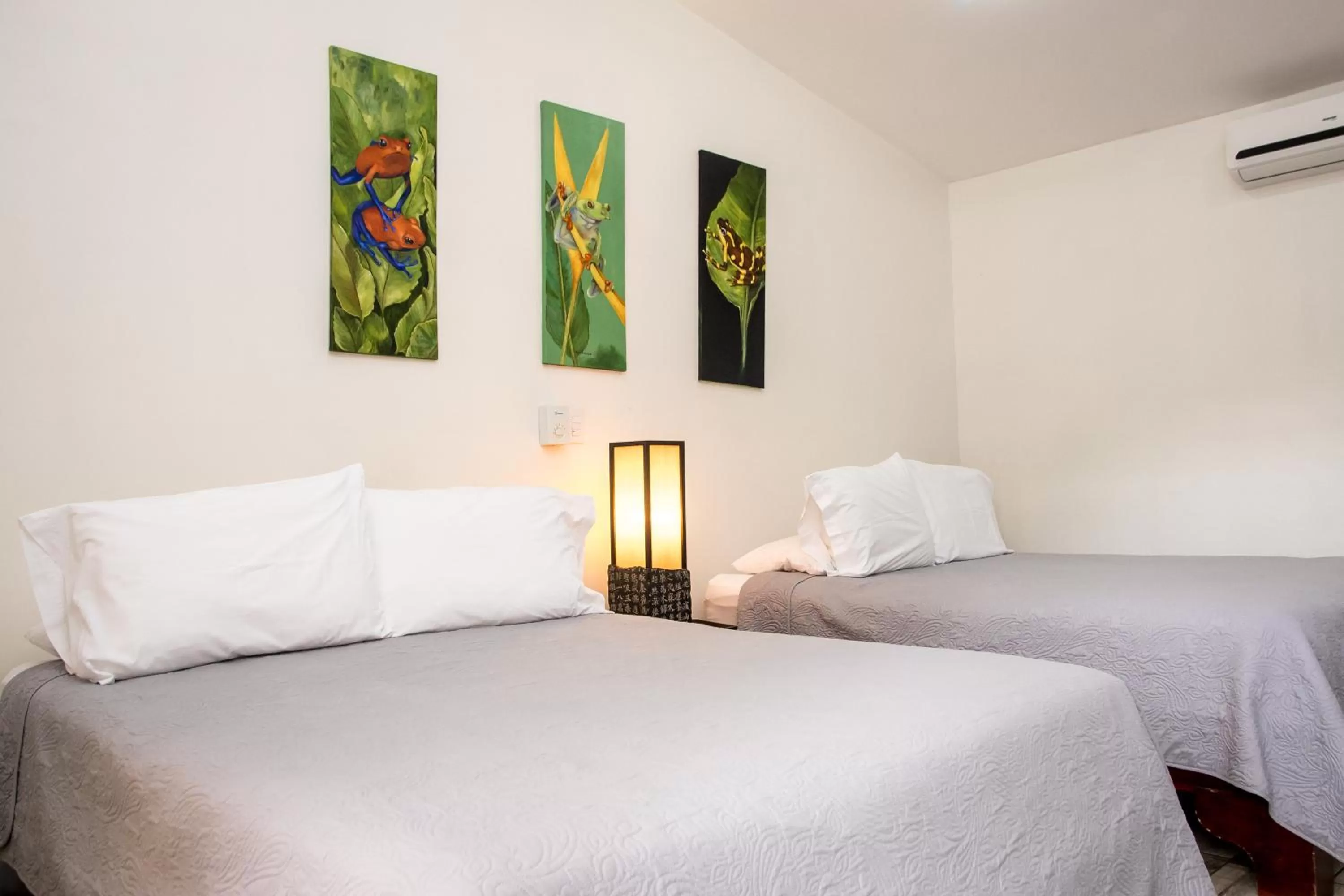 Bed in Casa María Aeropuerto B&B