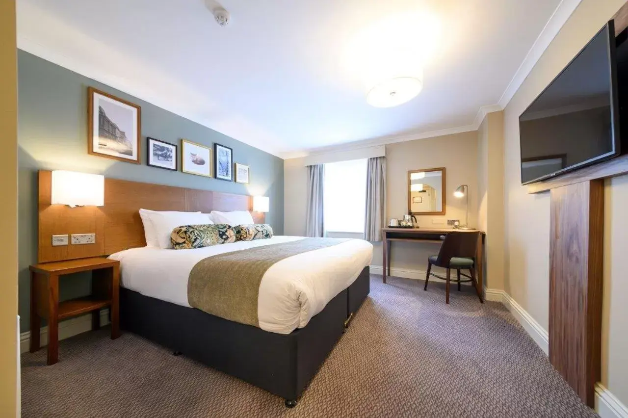 Large Double Room in The St George and Dragon by Innkeeper's Collection Large Double Room in The St George and Dragon by Innkeeper's Collection