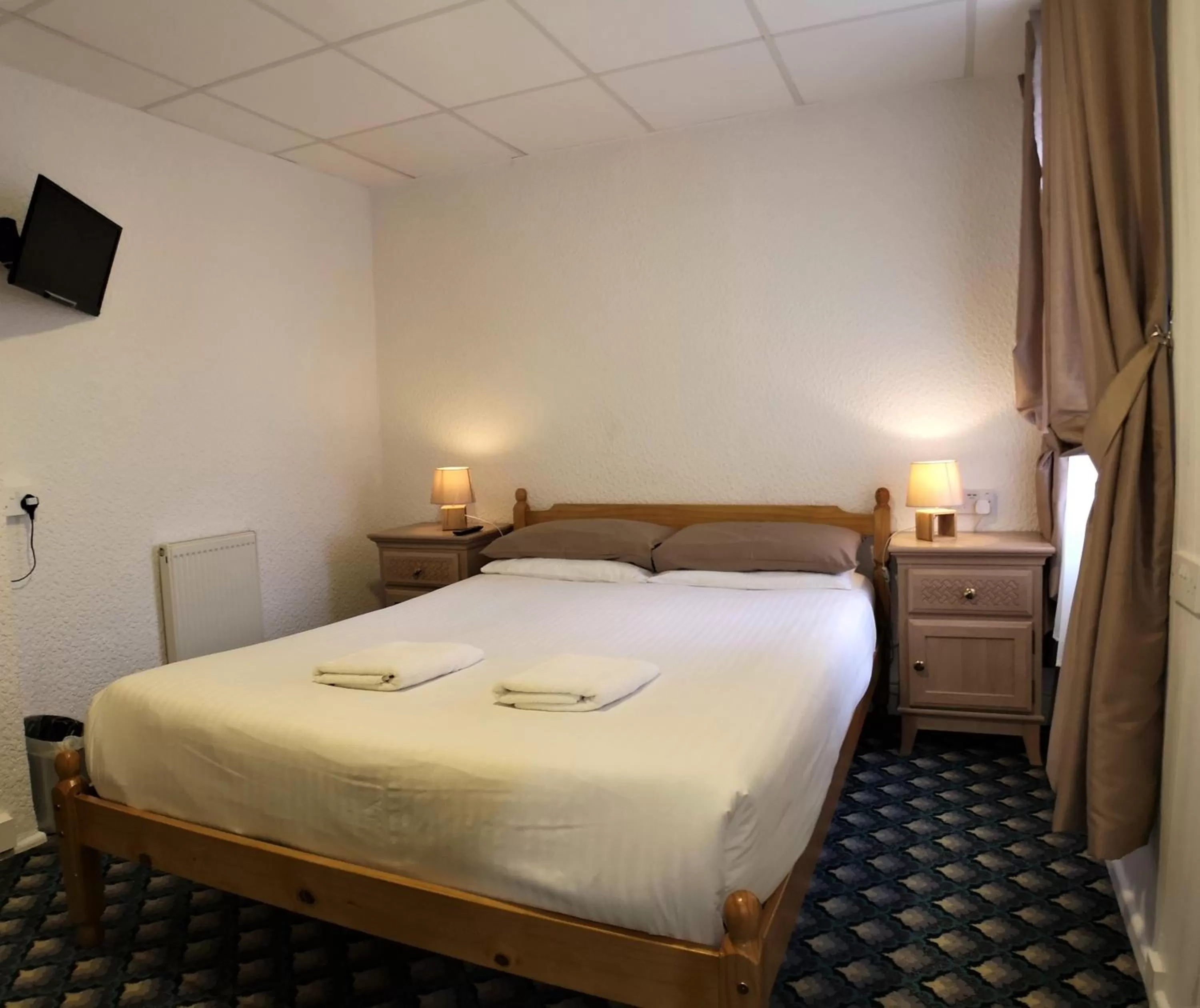 Bed in The Hopton Hotel