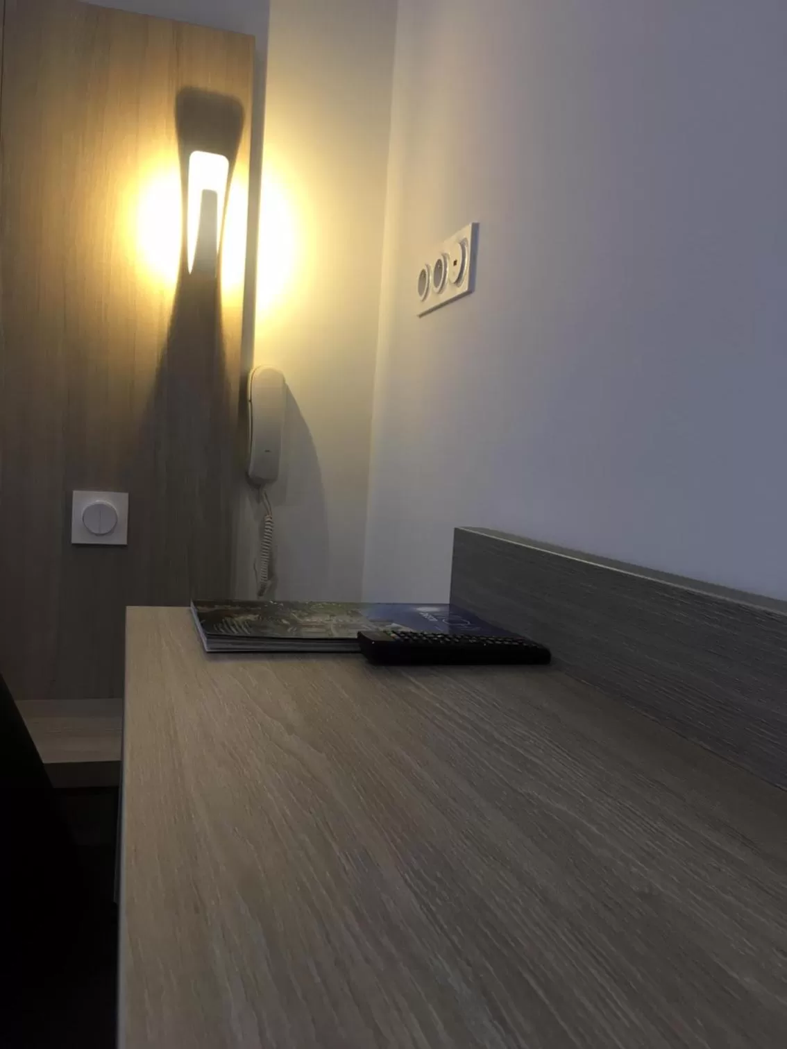 TV and multimedia in Hôtel Le Biarritz - Vichy