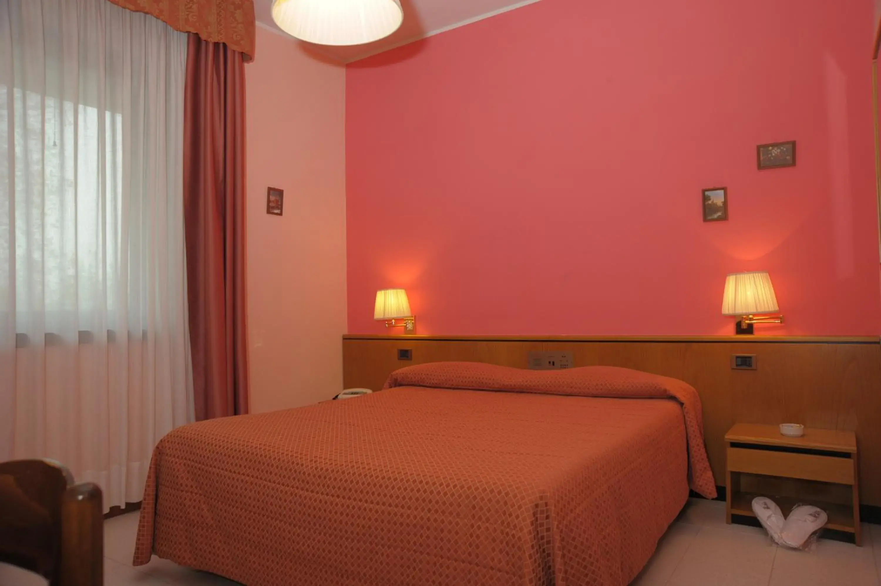 Double Room (1 Adult) in Le Gronde Double Room (1 Adult) in Le Gronde