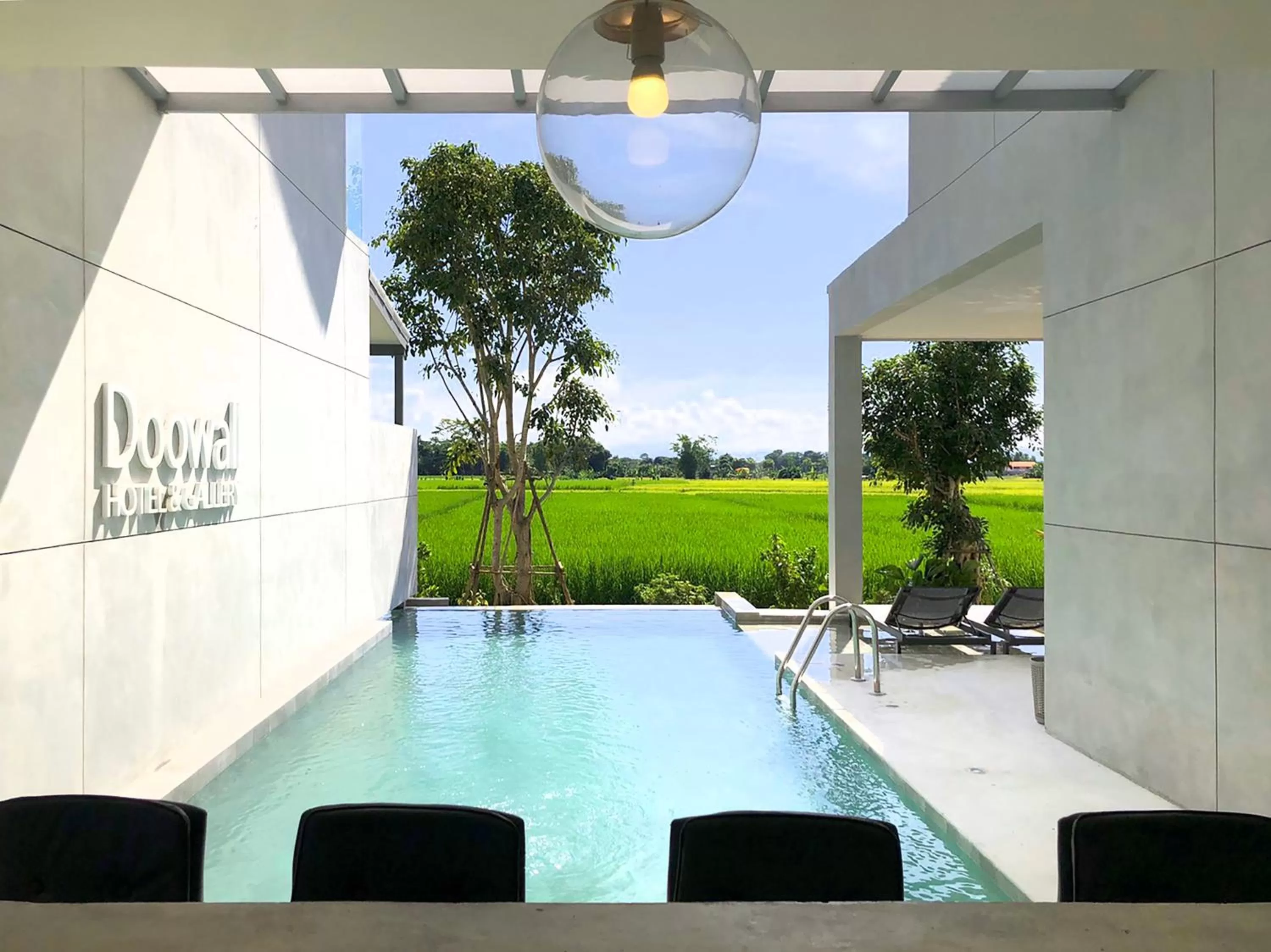 Swimming pool in Doowall Hotel