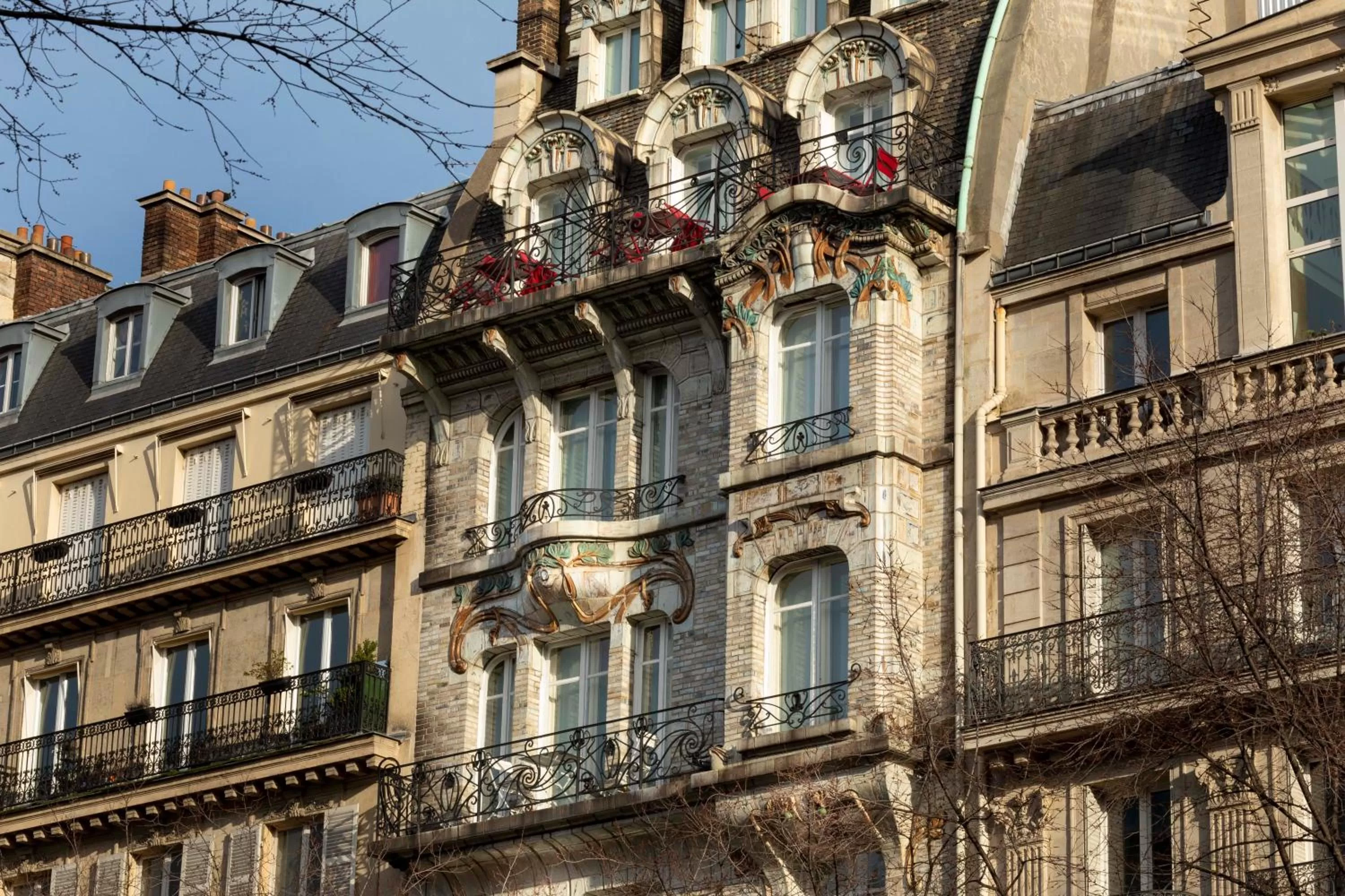 Property building in Elysées Ceramic