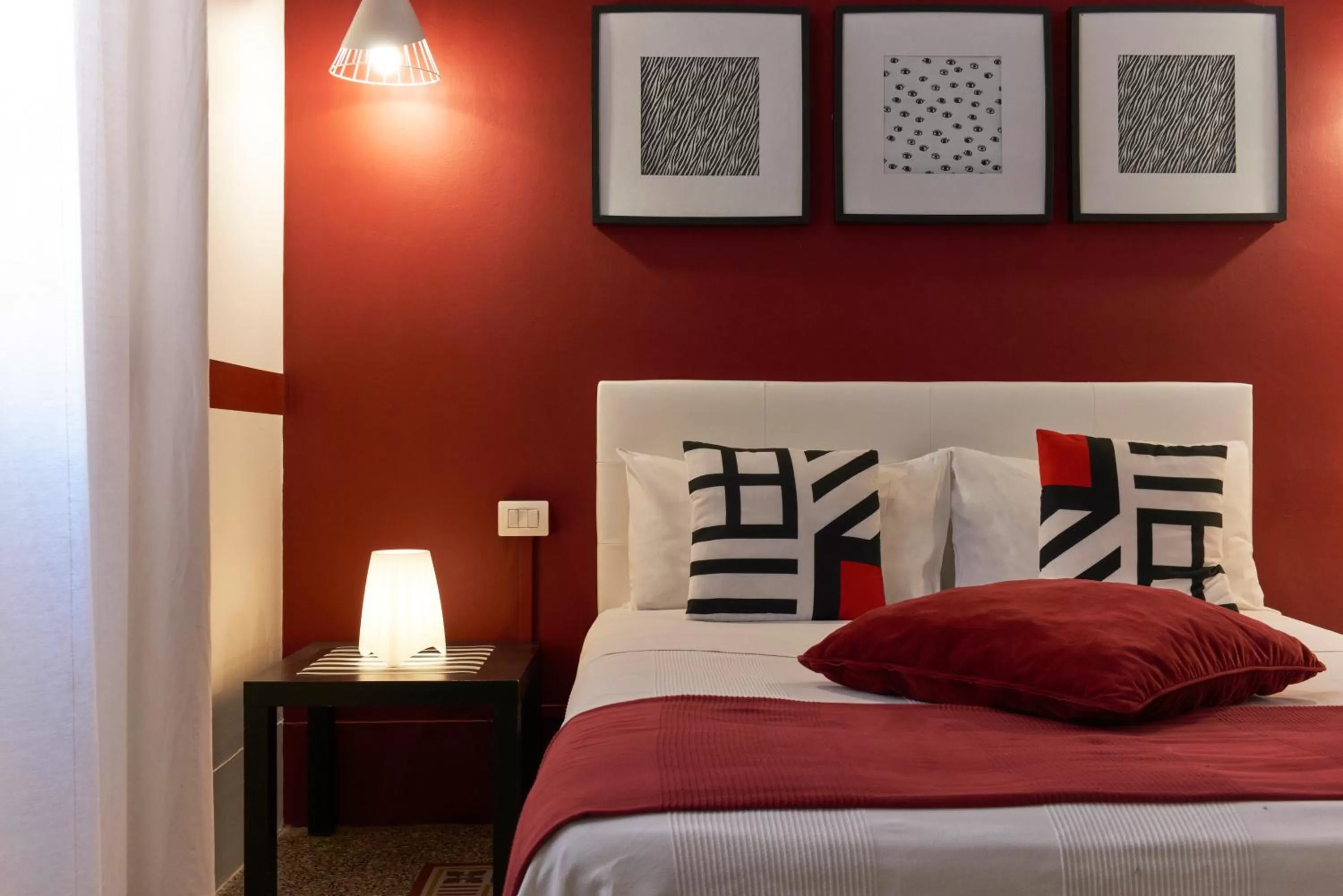 Bed in B&B In Centro