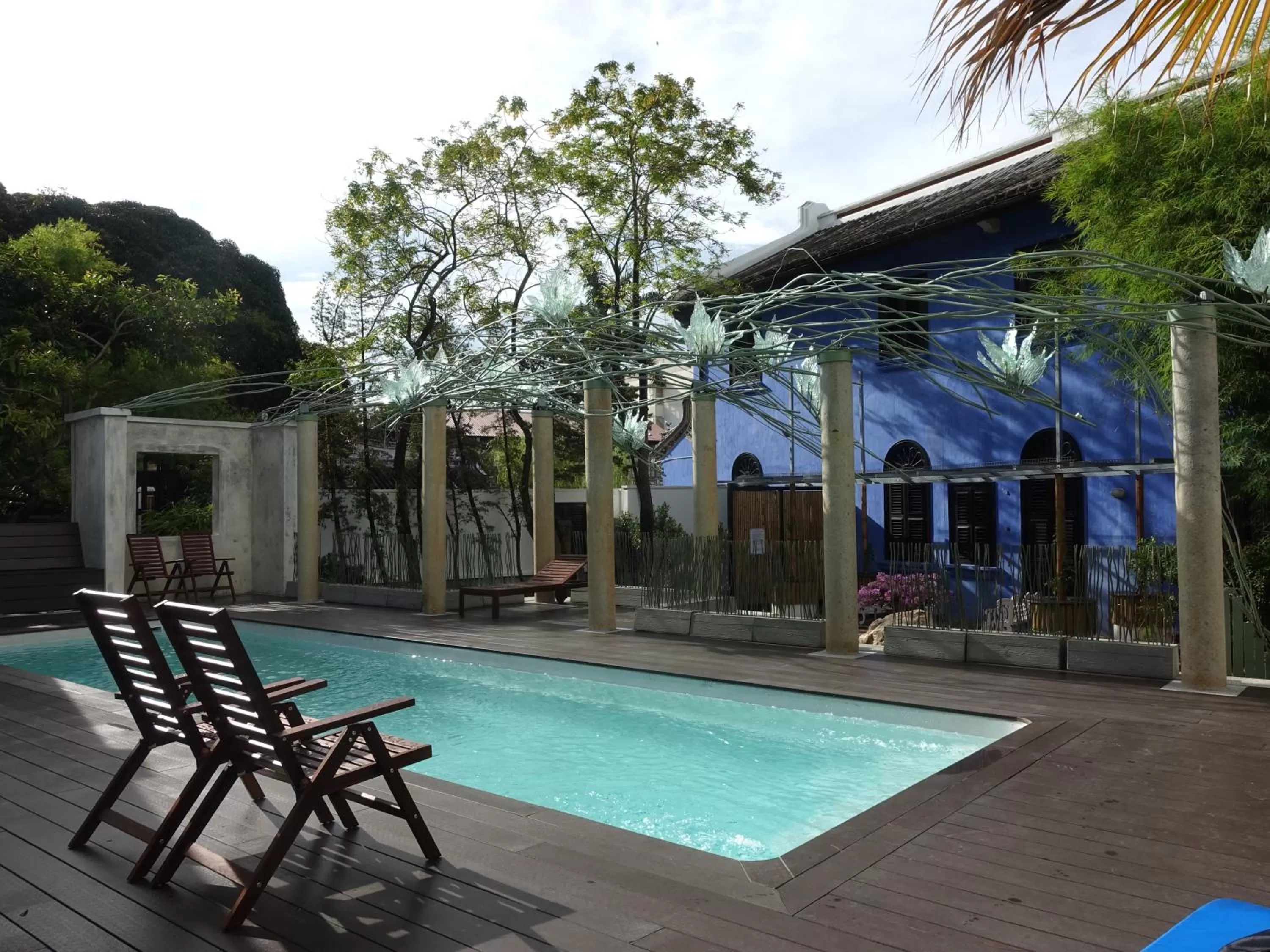 Swimming pool in Cheong Fatt Tze - The Blue Mansion