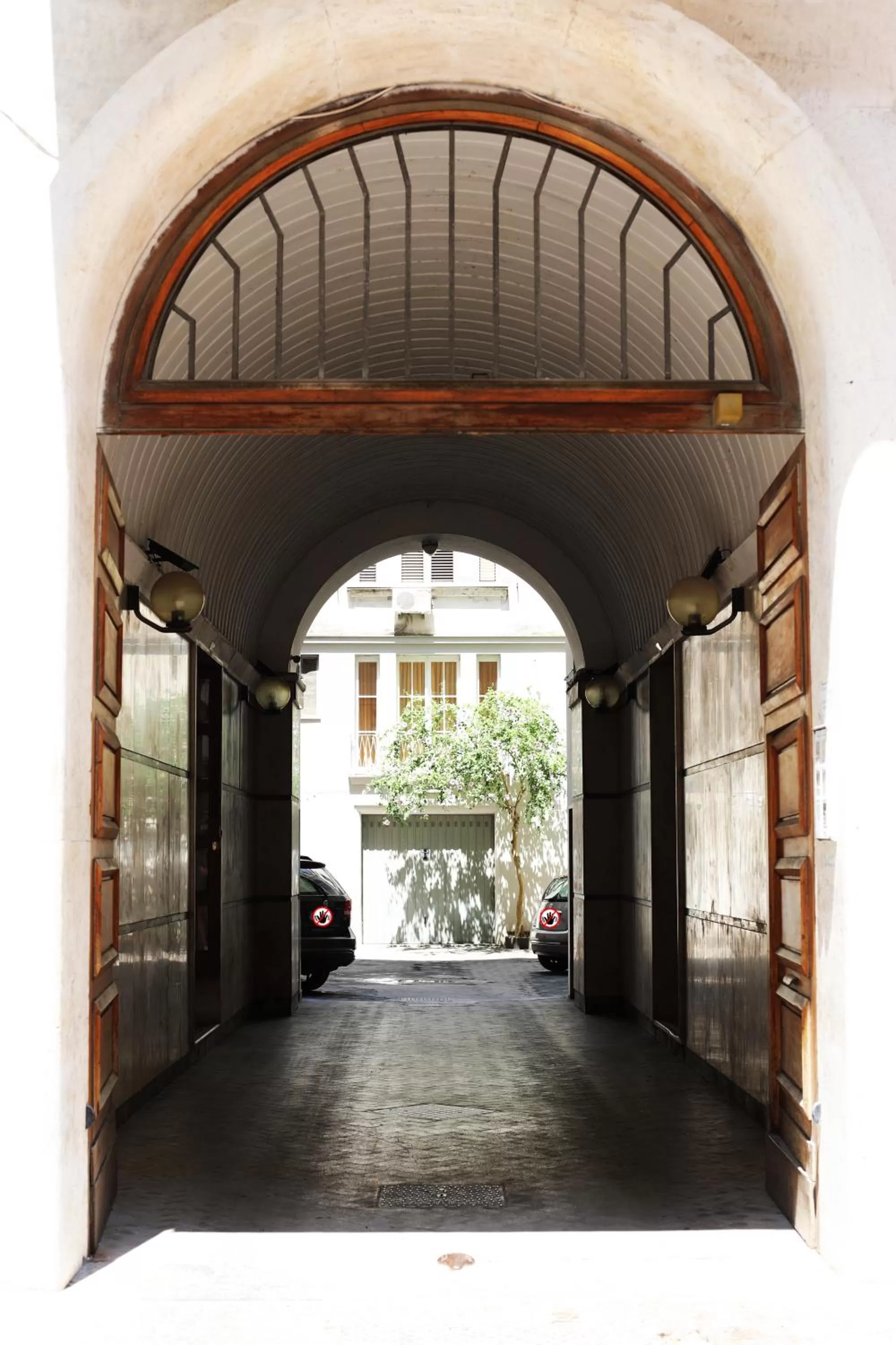 Facade/entrance in B&B Les Lumières