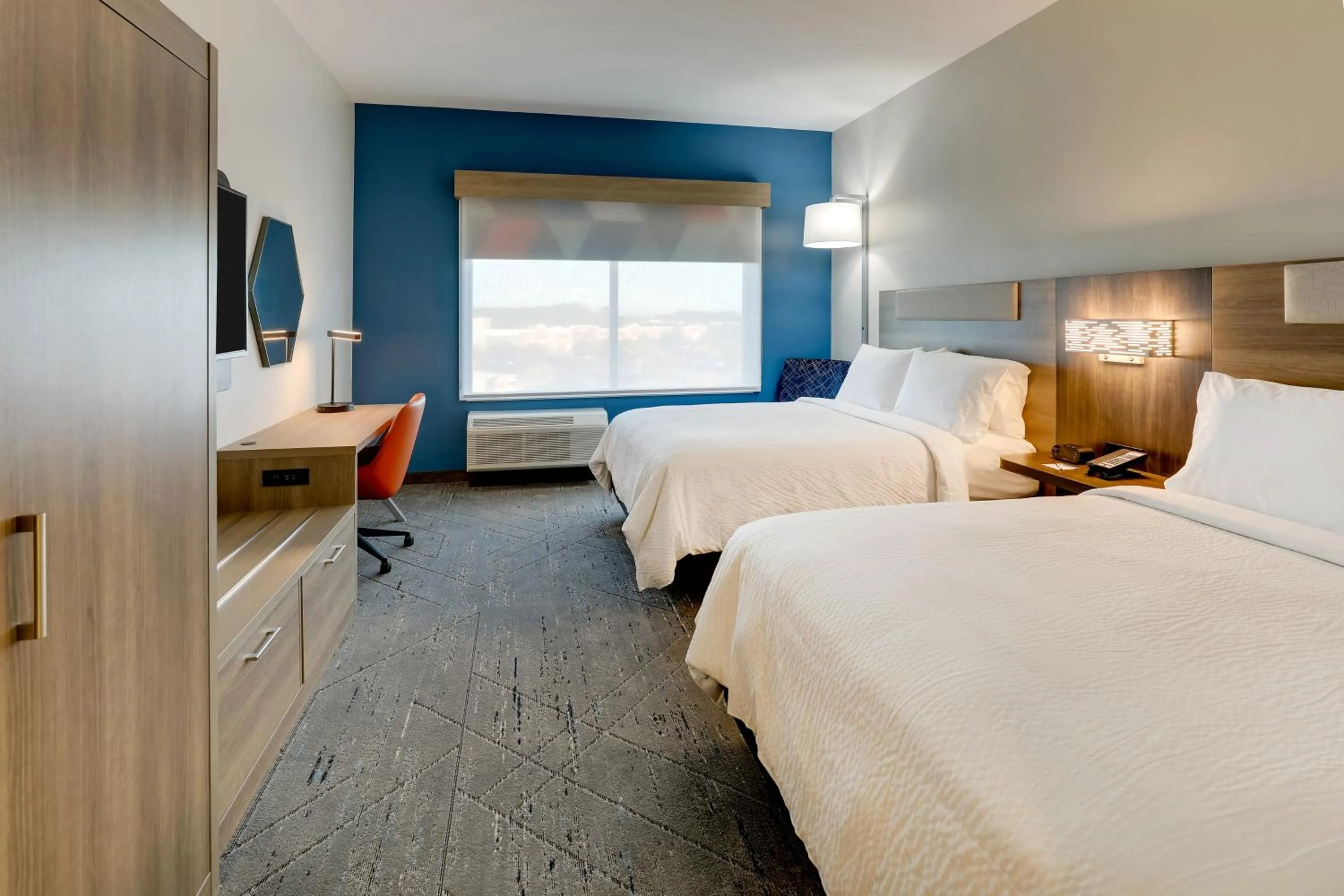 Bedroom, Bed in Holiday Inn Express Holly Springs - Raleigh Area by IHG