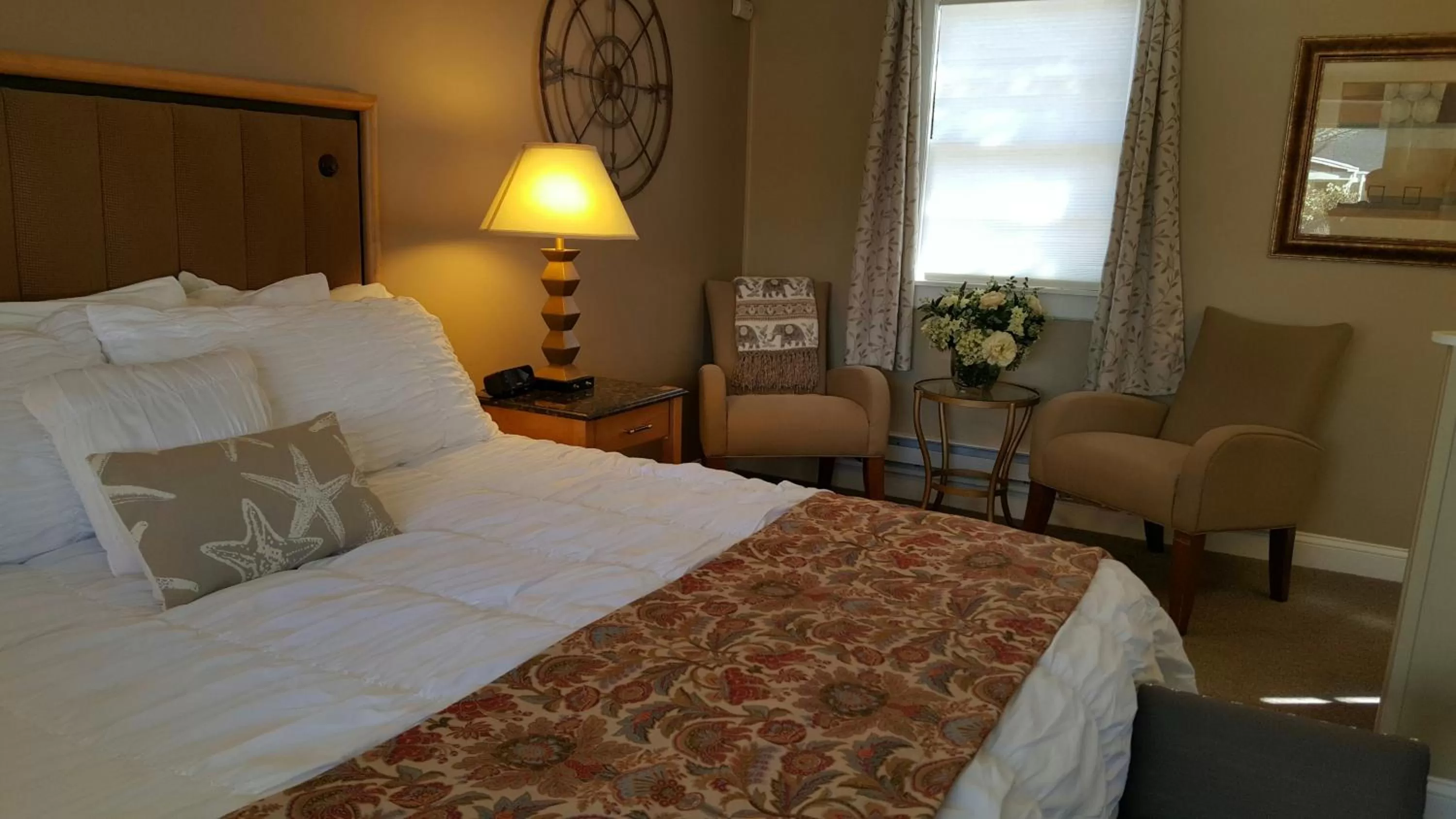 Bed in Starlight Lodge Cape Cod