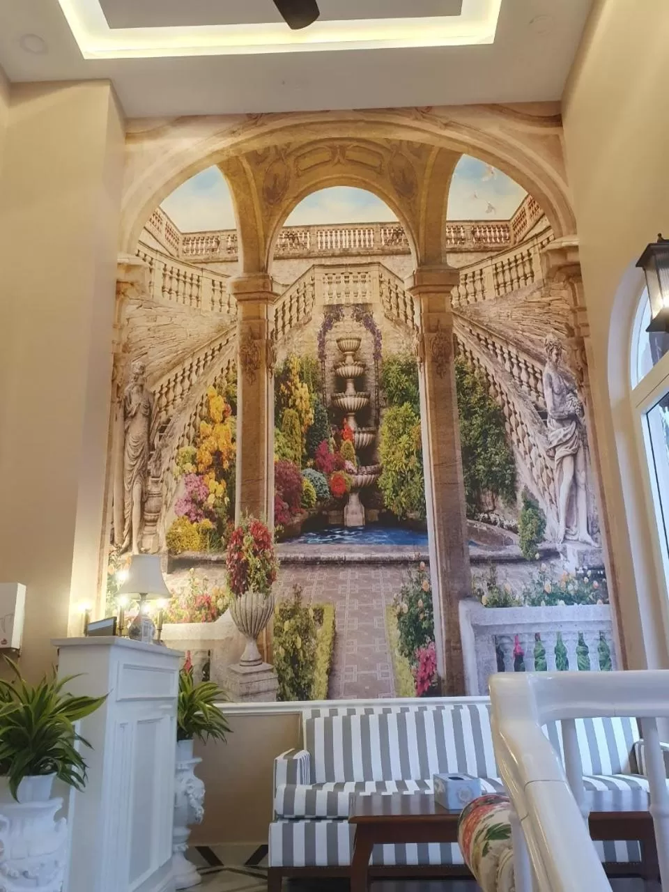 Saigon By Night Luxury Hotel