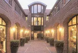 Hotel Village Hotel Village