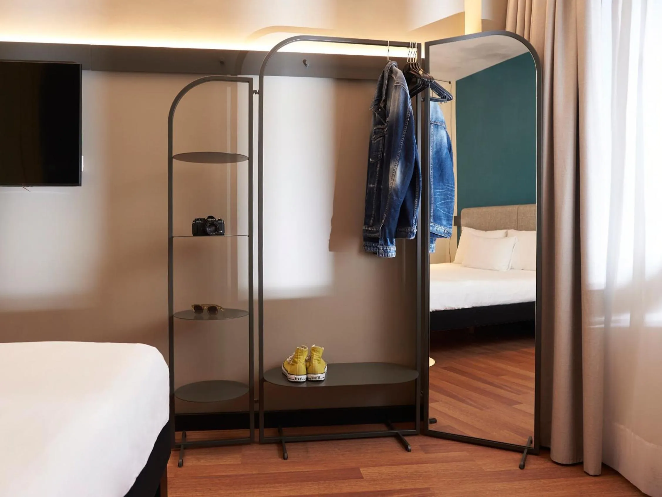 Bedroom, Bed in Ibis Madrid Aeropuerto Barajas