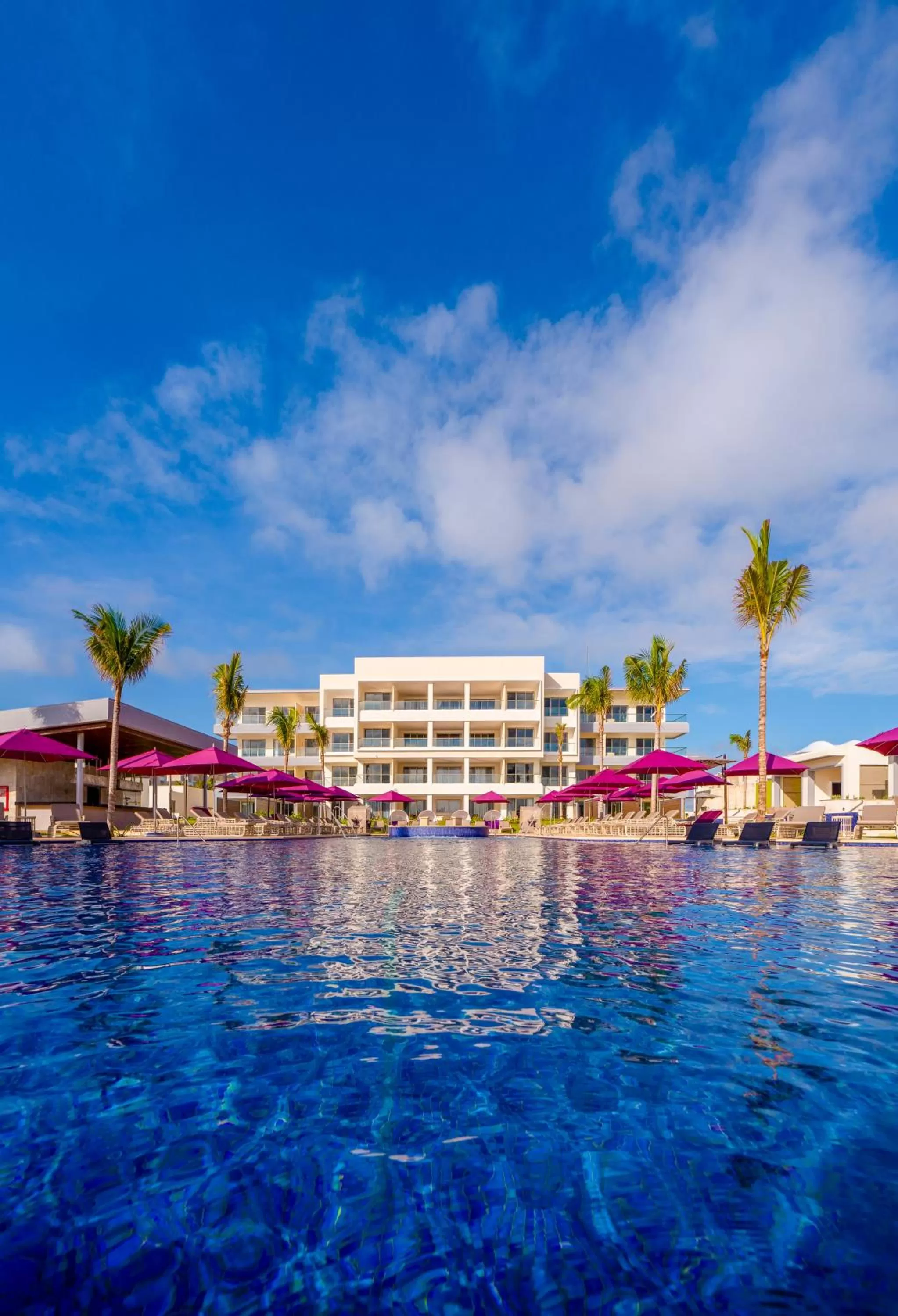 Swimming pool in Planet Hollywood Cancun by Royalton, An Autograph Collection All-Inclusive Resort