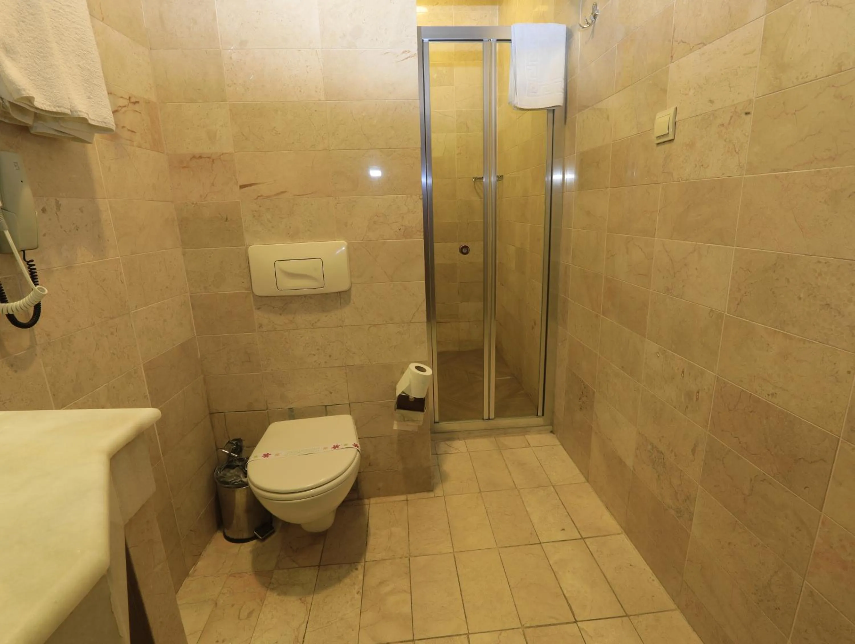 Shower in Nil Hotel İstanbul City Center