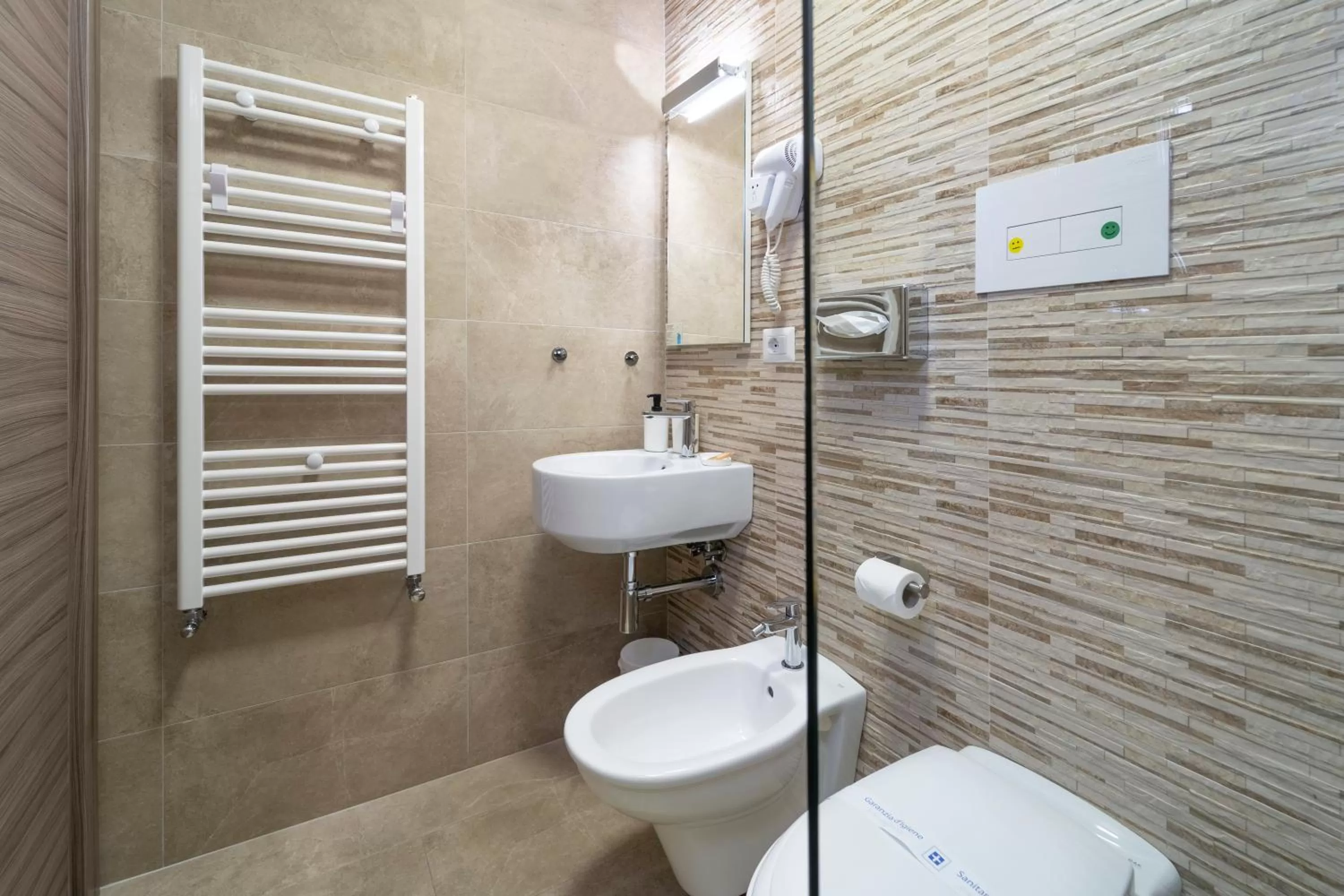 Bathroom in B&B Eraclio