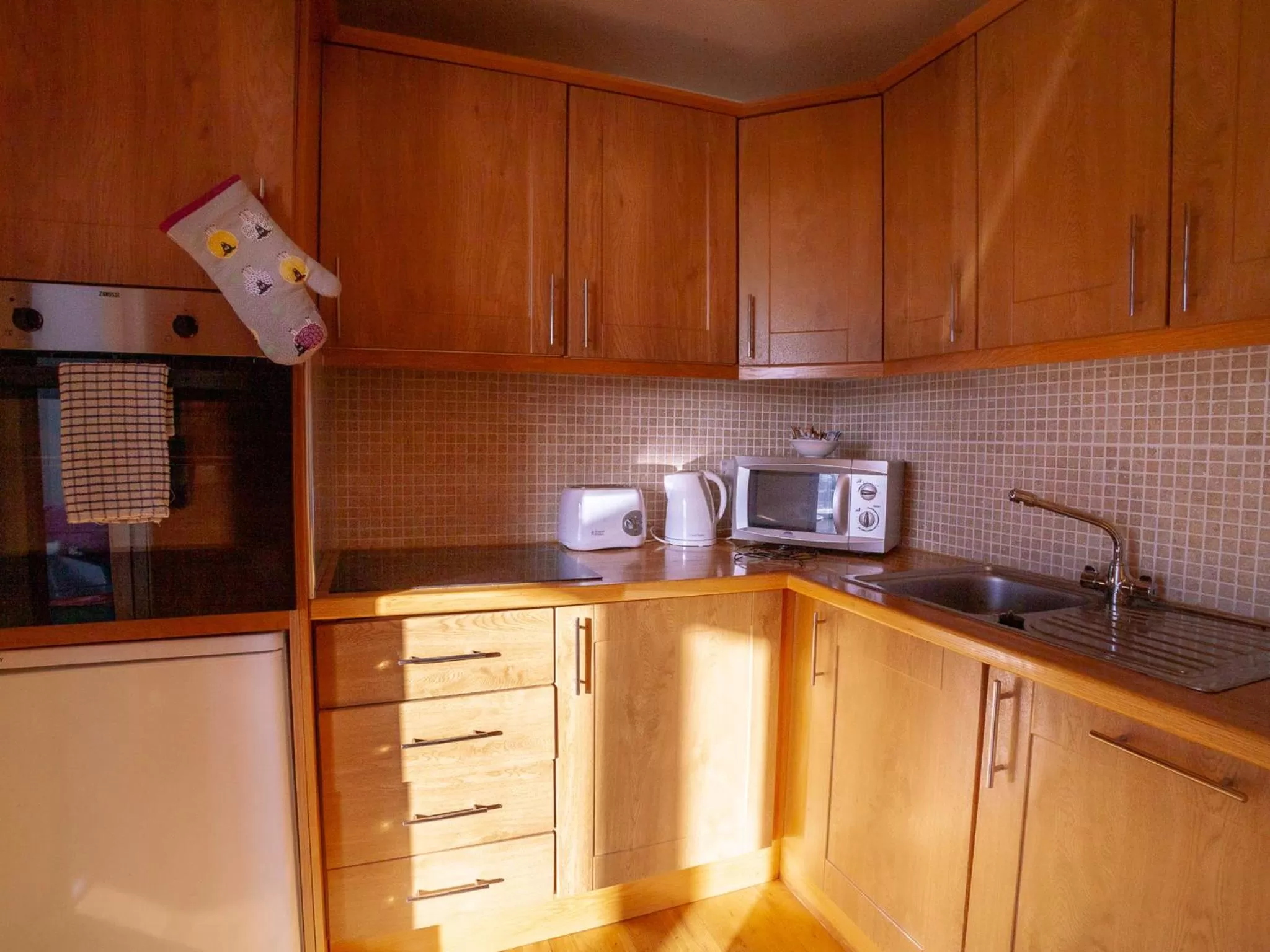 Kitchen or kitchenette in The Connacht Hotel
