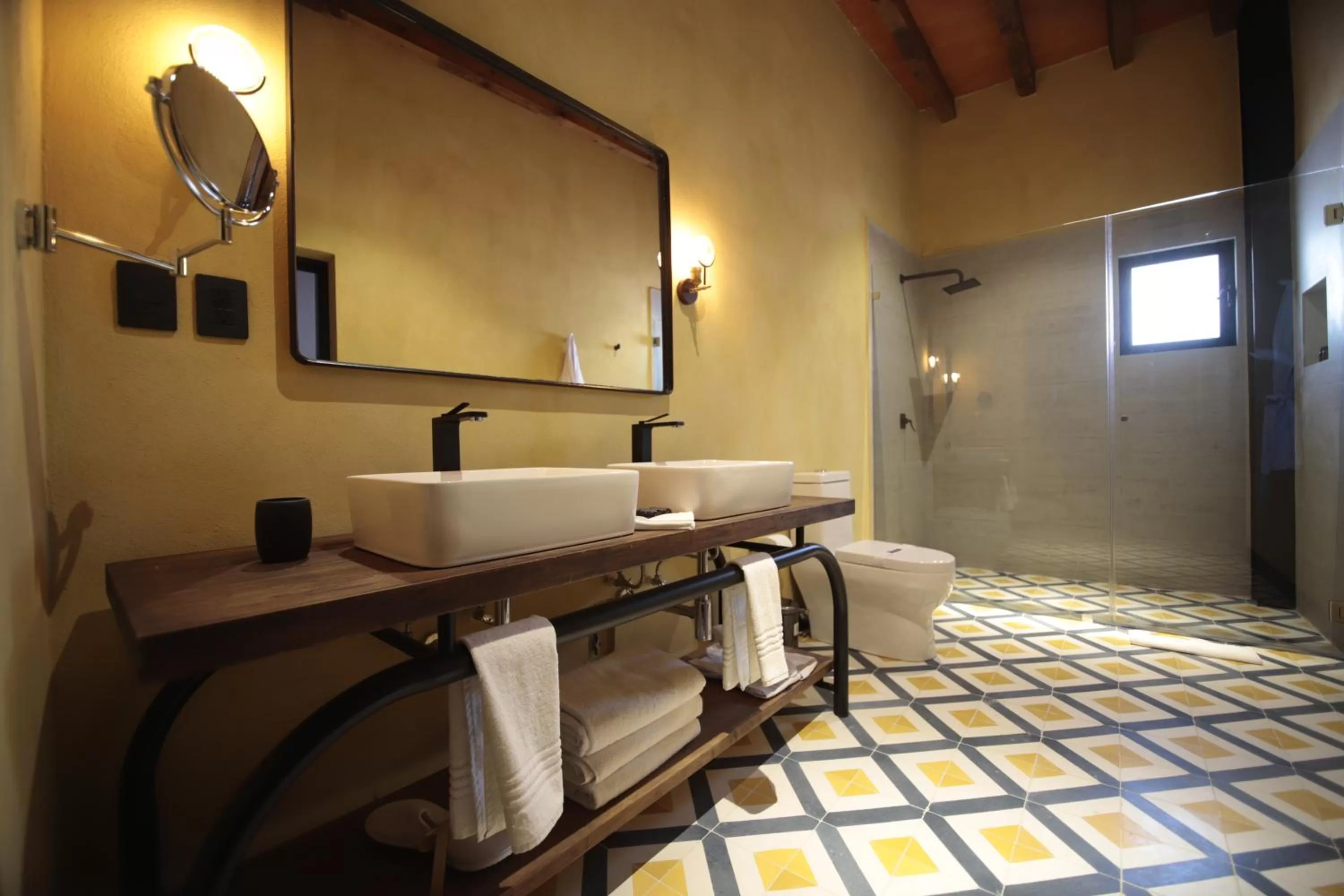 Bathroom in Antigua Trece Hotel Fusión & SPA