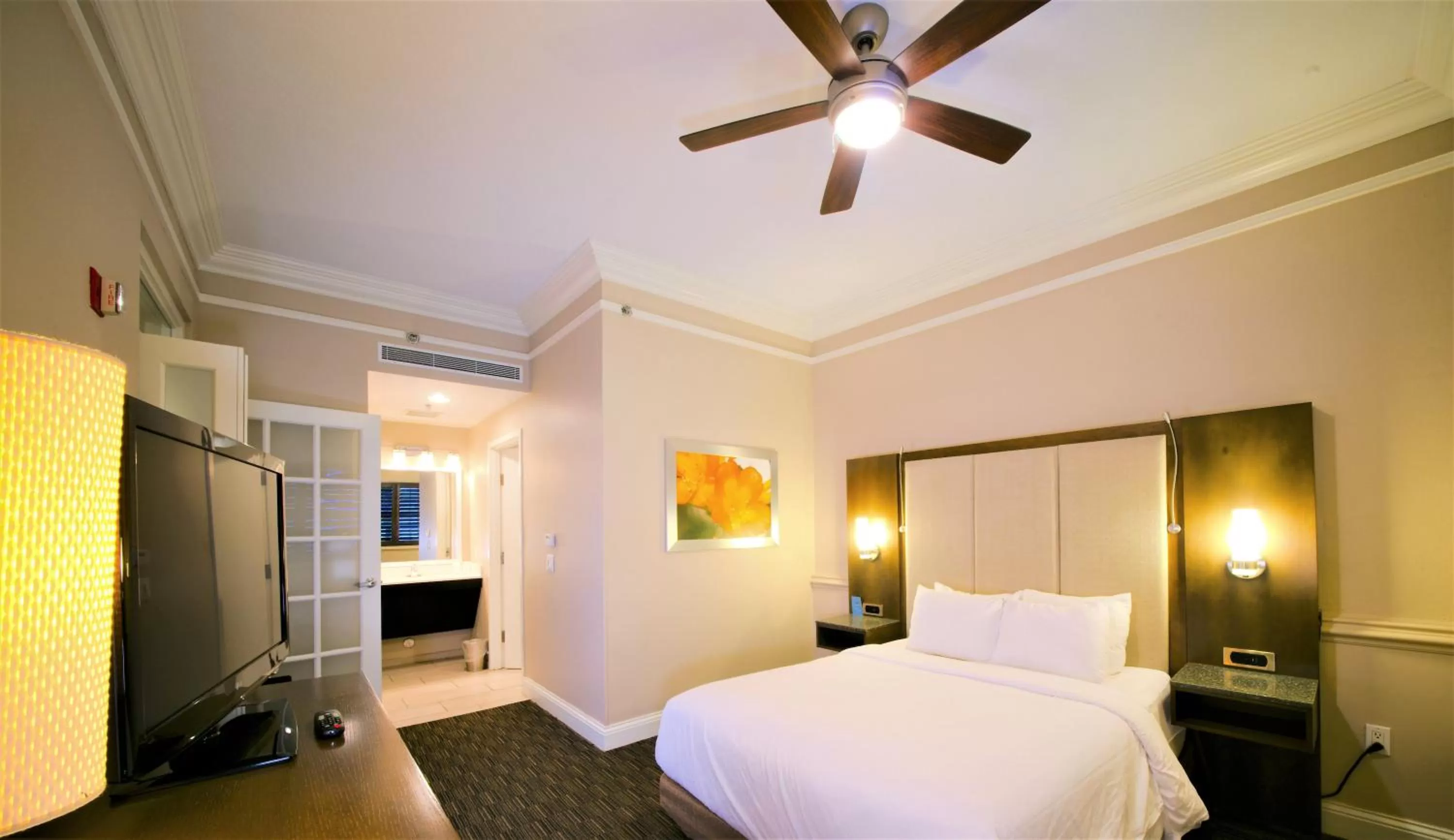 Photo of the whole room, Bed in Radisson Resort at the Port