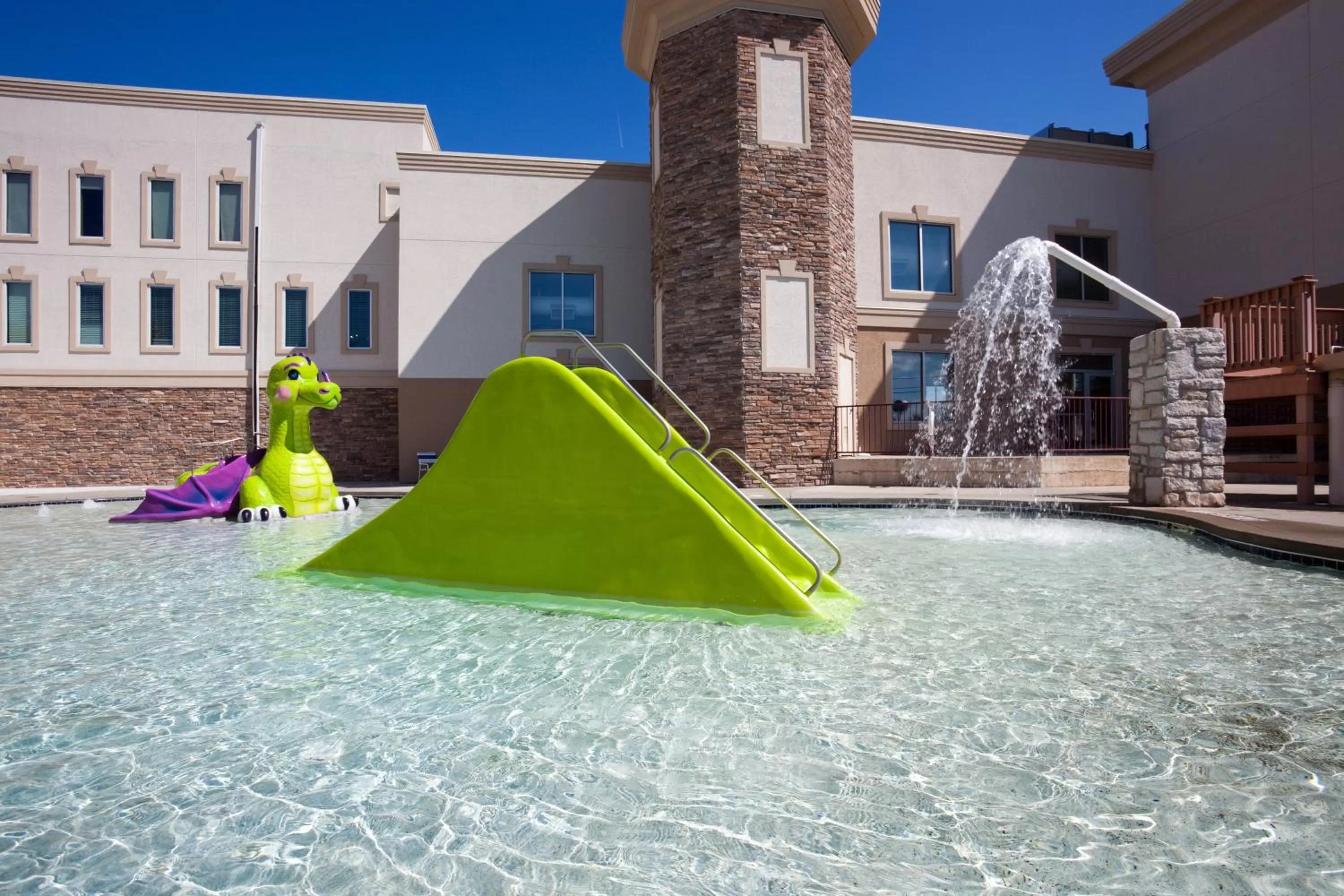 Swimming pool in Holiday Inn Express Wisconsin Dells by IHG