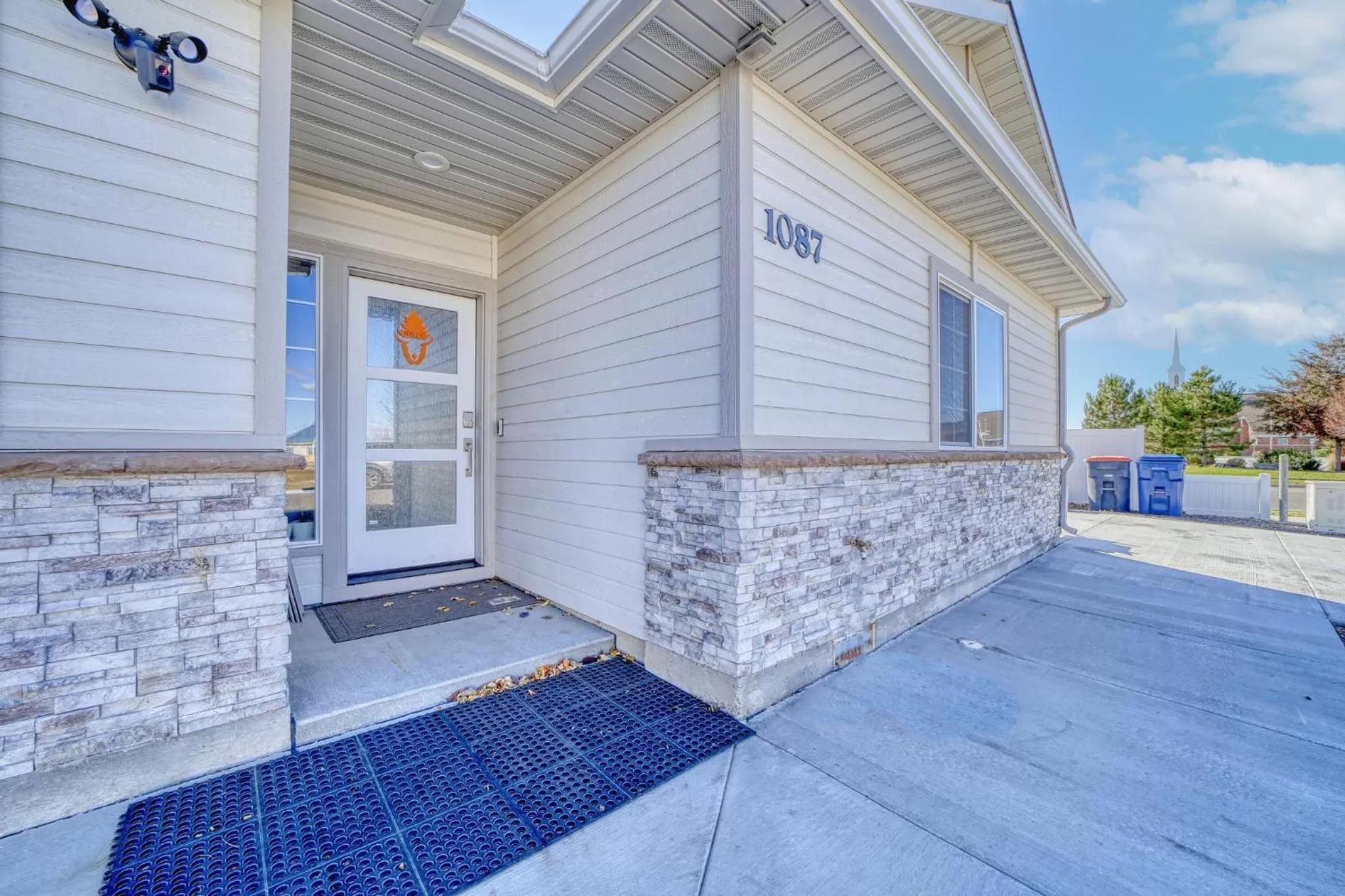 Facade/entrance in TJ Rancher - West Side Twin Falls