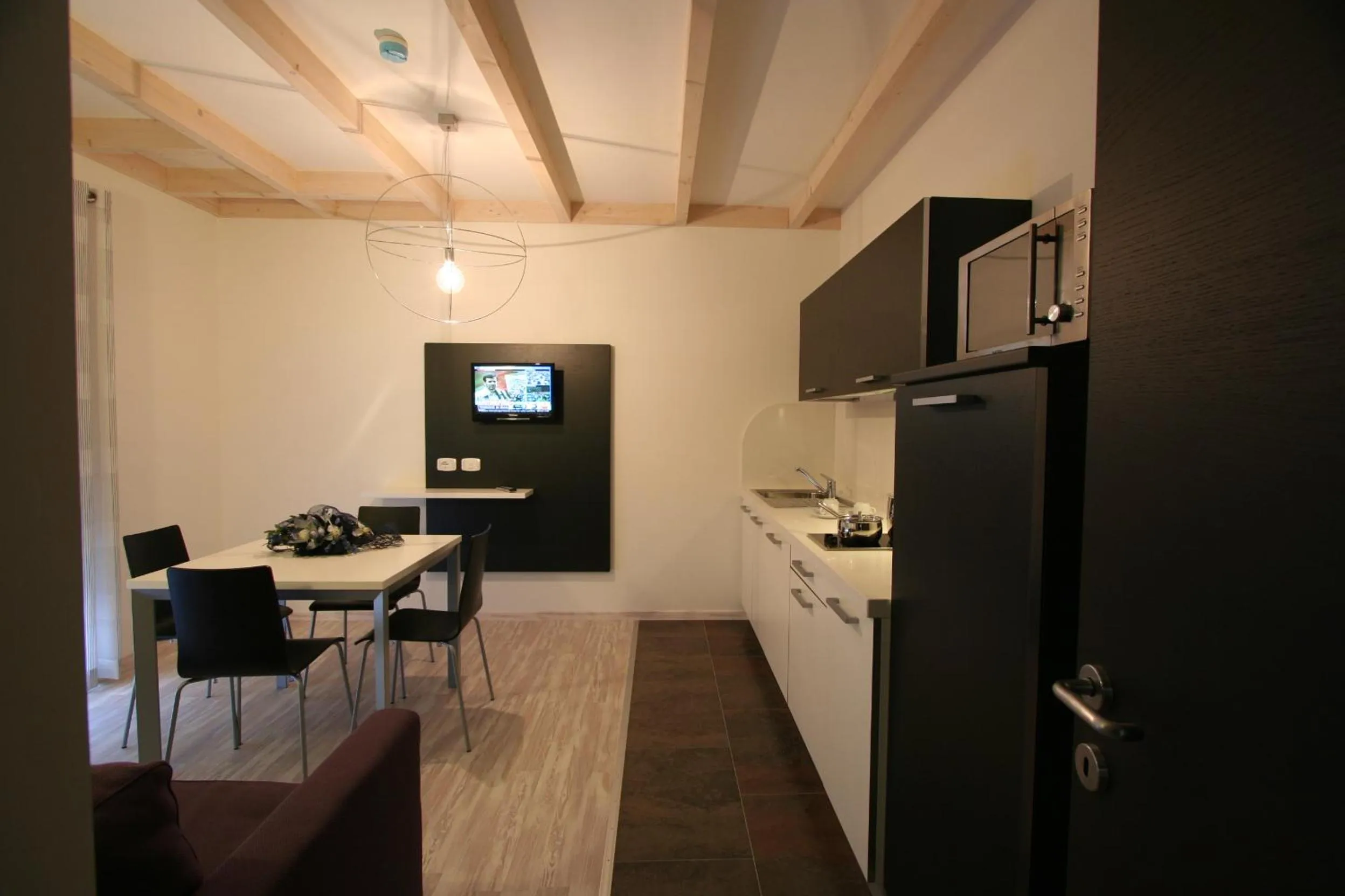 Kitchen or kitchenette in Ecohotel Primavera