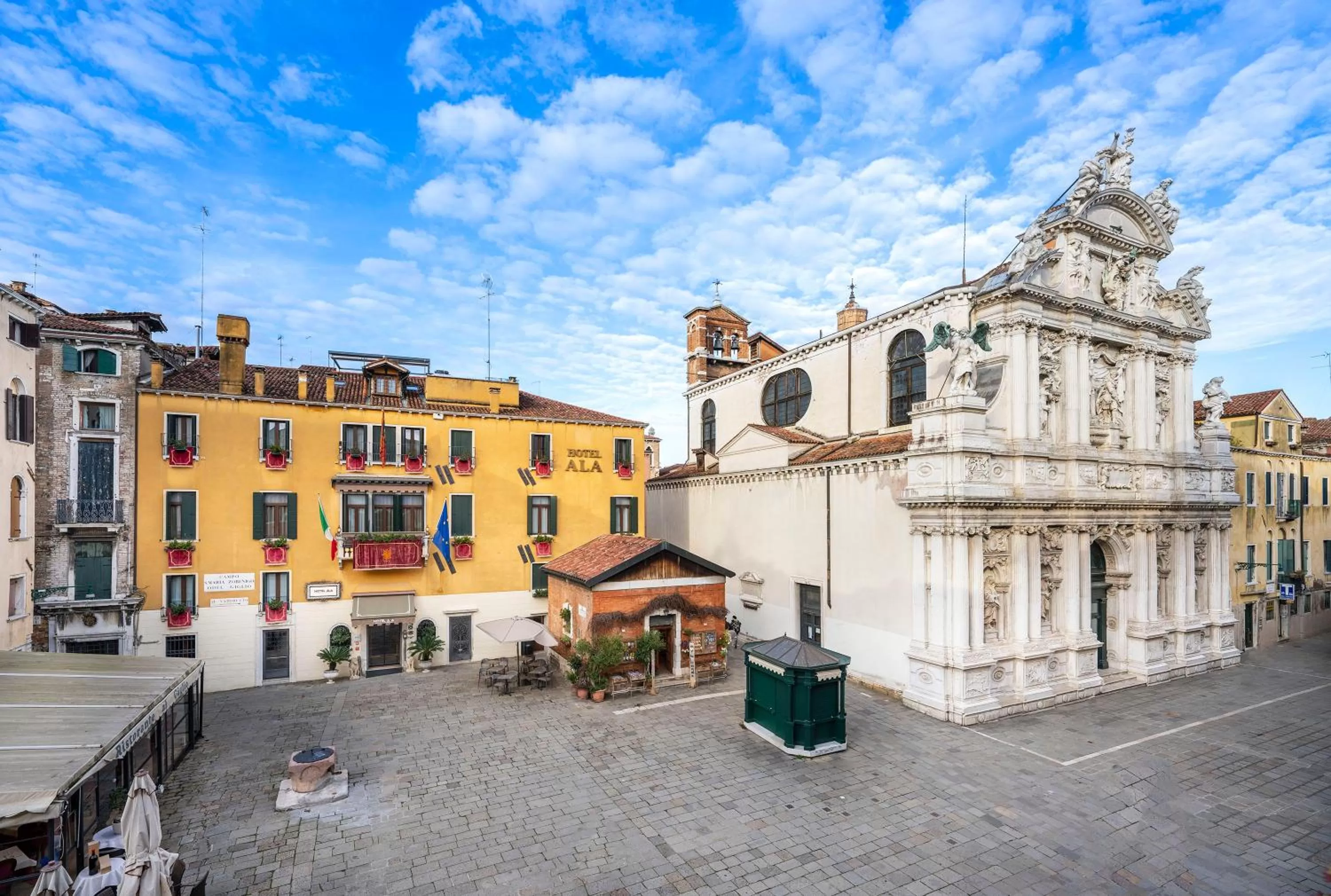 Property building in UNAHOTELS Ala Venezia-Adults 16