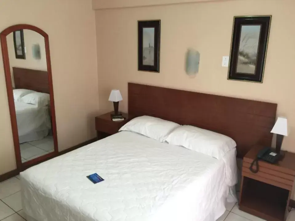 Standard Single Room in Fares Turis Hotel Standard Single Room in Fares Turis Hotel