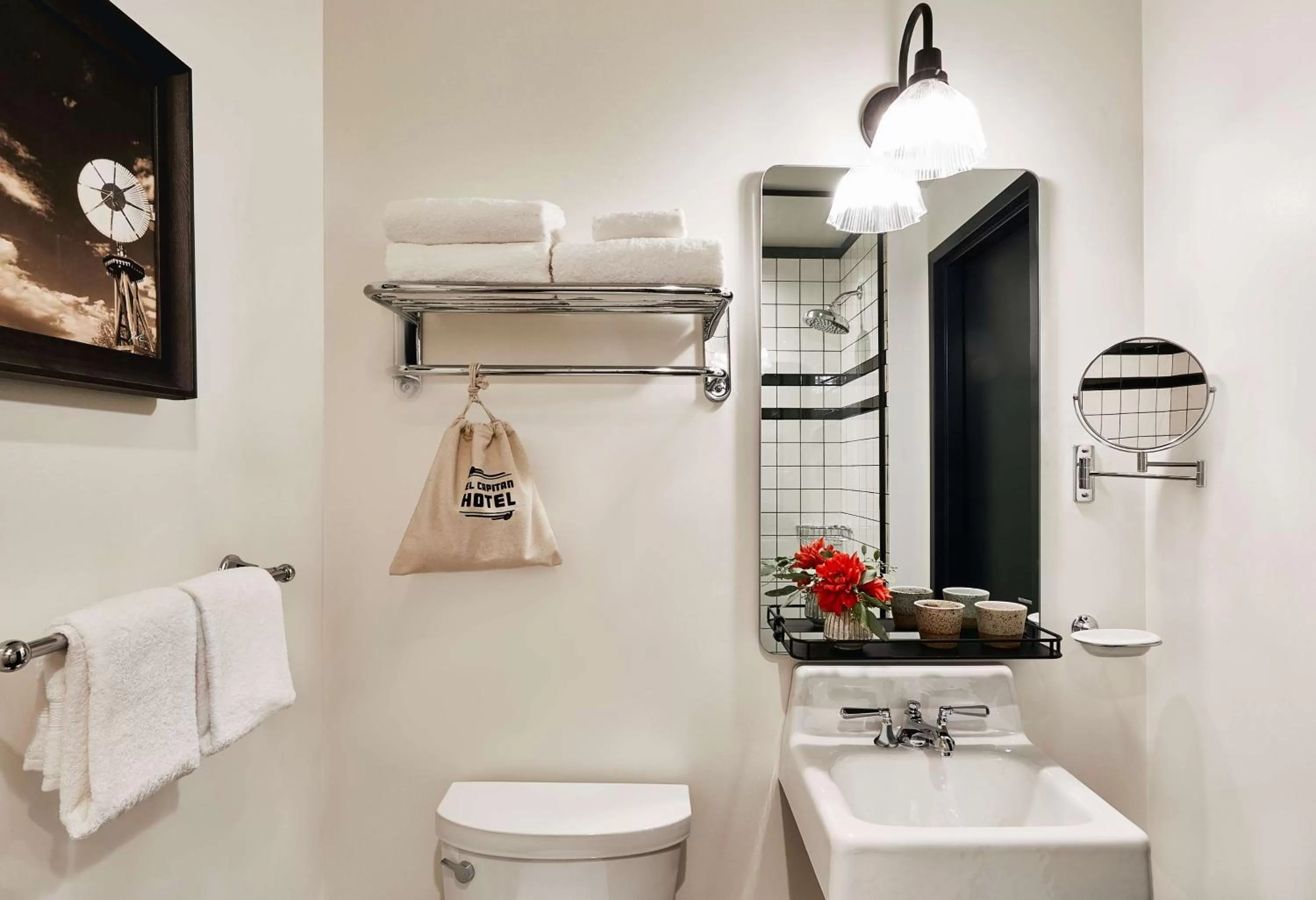 Bathroom in El Capitan Hotel