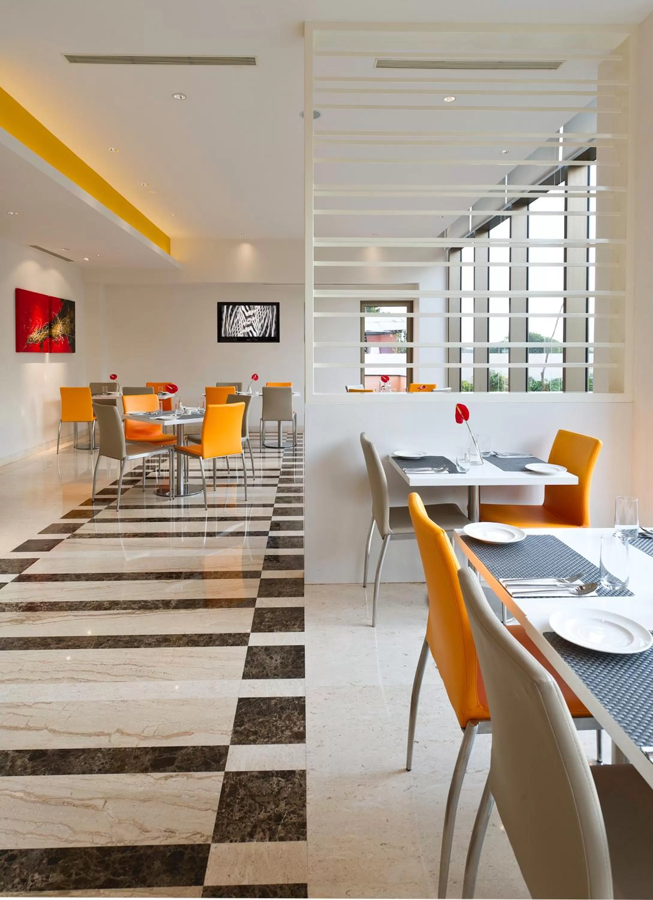 Restaurant/places to eat in ibis Nashik - An Accor Brand