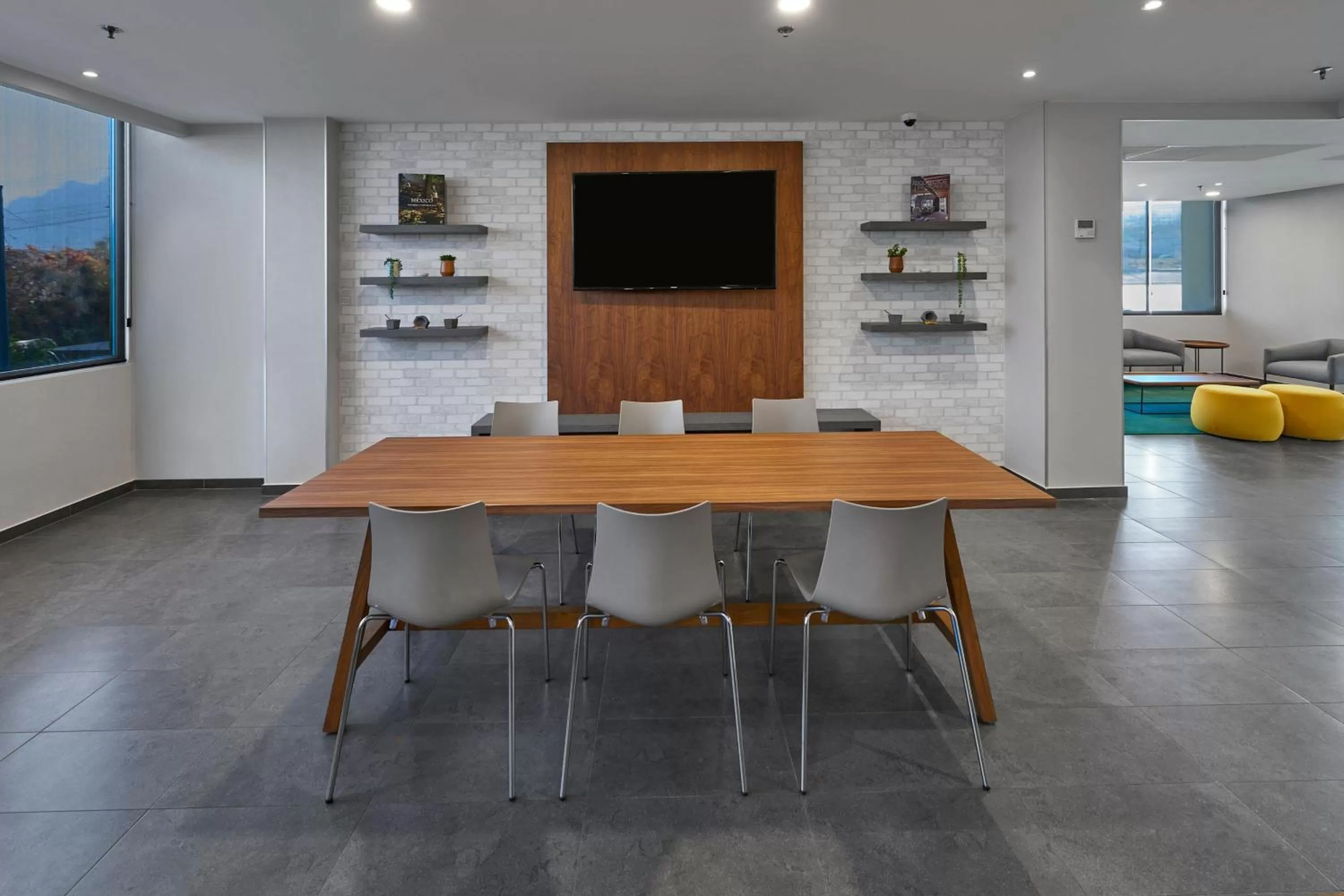 Living room in City Express by Marriott Monterrey Santa Catarina