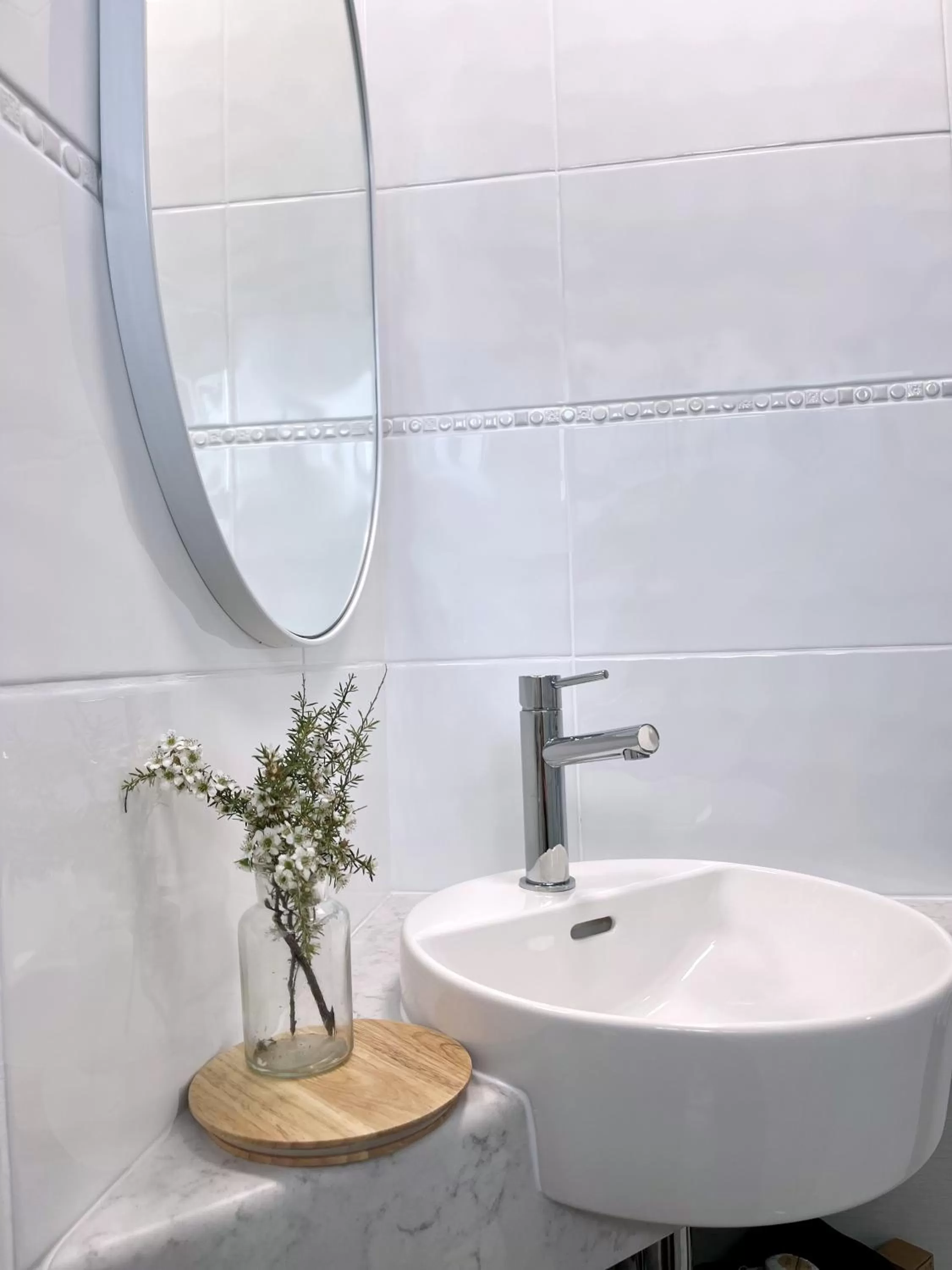 Bathroom in Araluen Motor Lodge