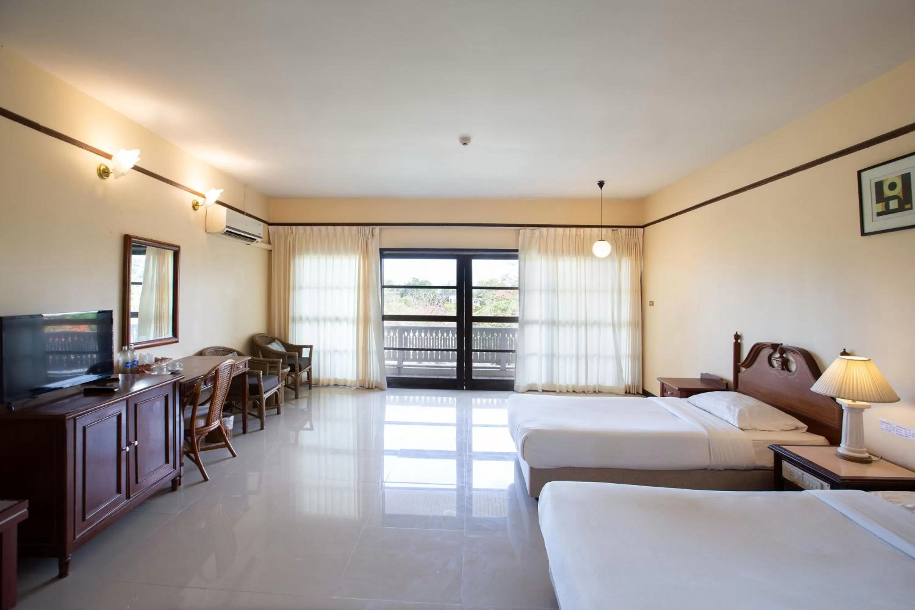 Bed in Eurasia Cha-Am Lagoon