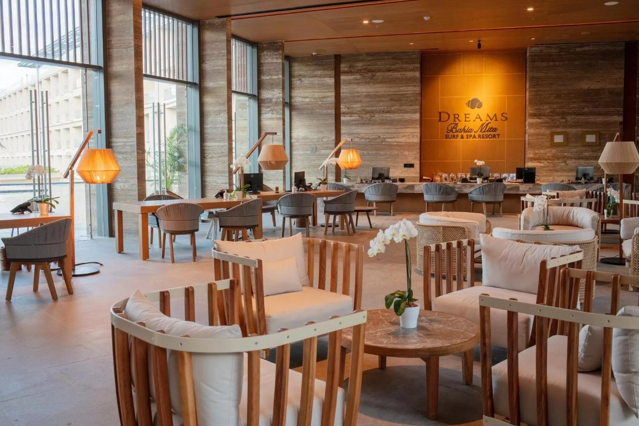 Lobby or reception in Dreams Bahia Mita Surf and Spa - All Inclusive