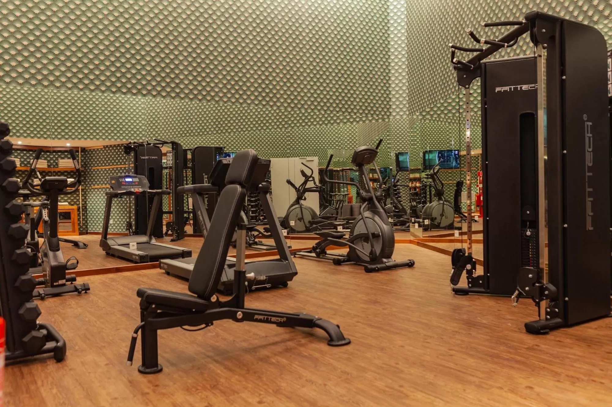 Fitness centre/facilities in Wine & Books Lisboa Hotel