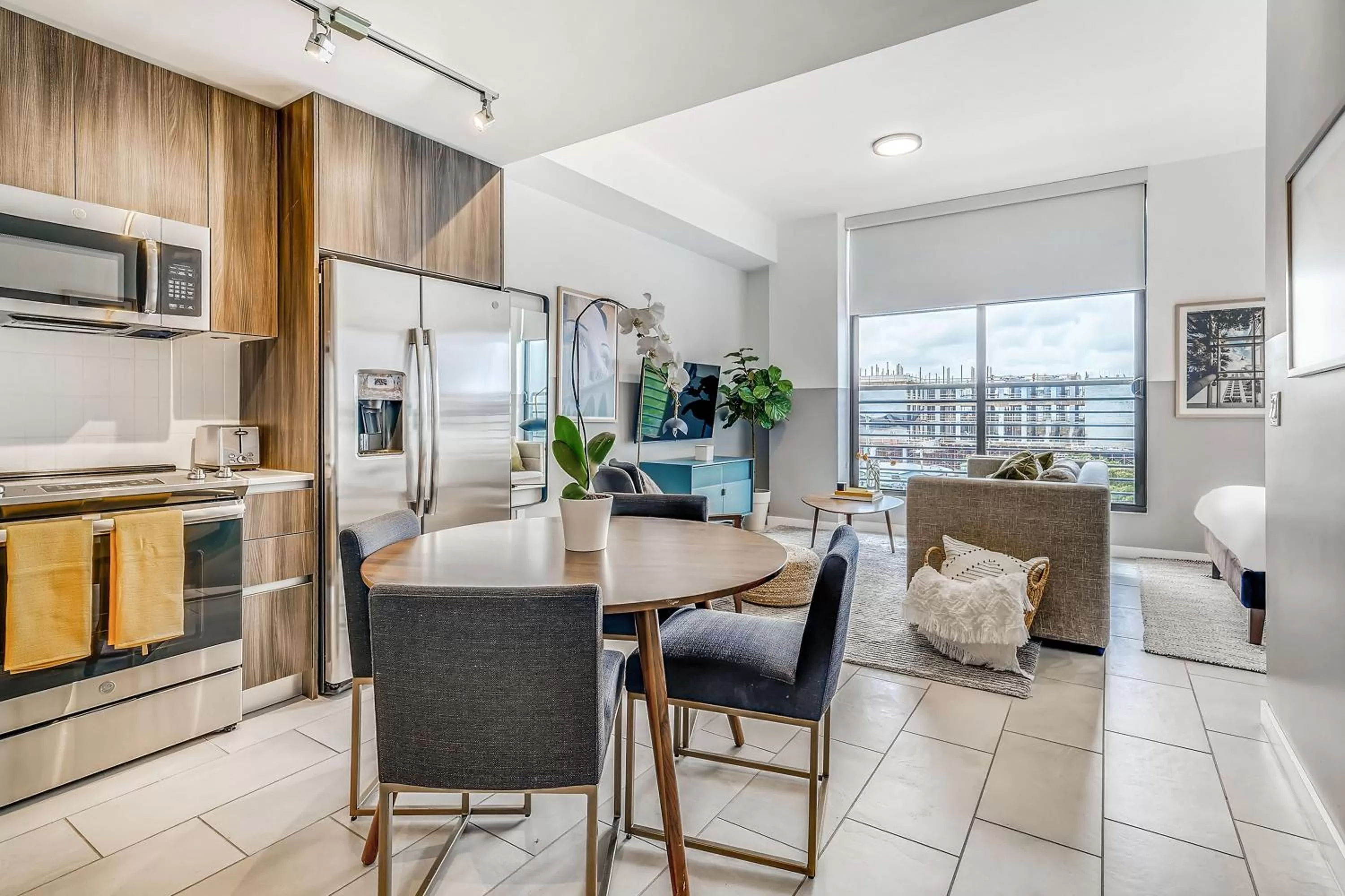 Dining area in Sentral Wynwood