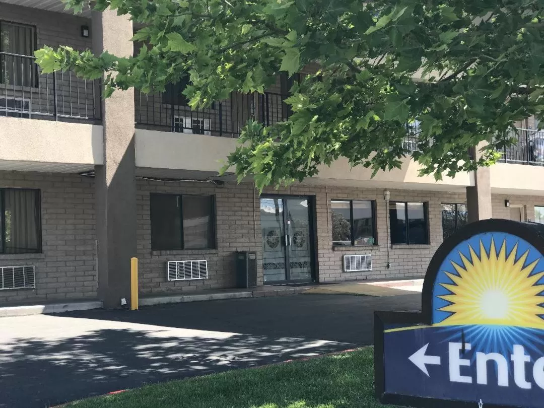 Days Inn by Wyndham Albuquerque West