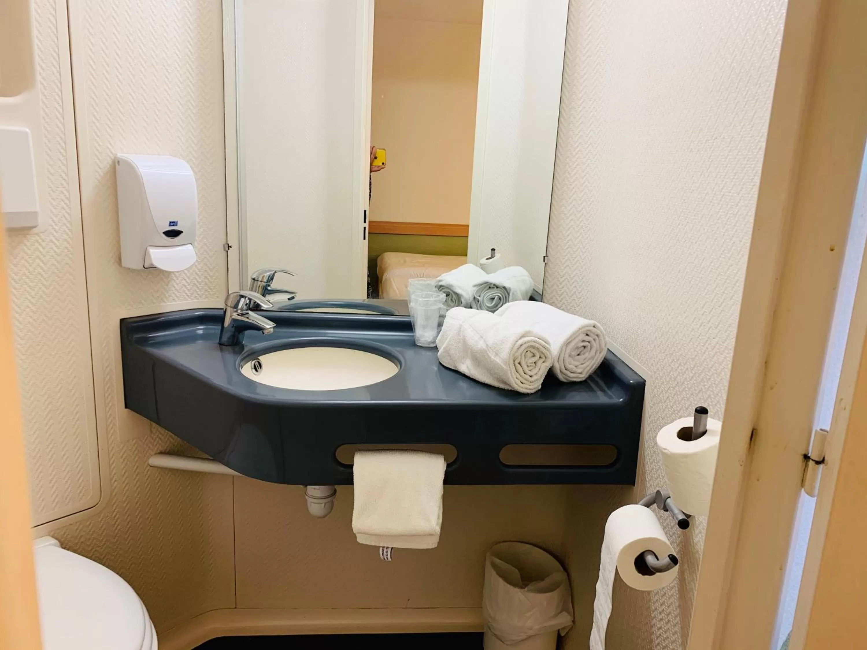 Shower in Hotel Inn Design Dijon Sud