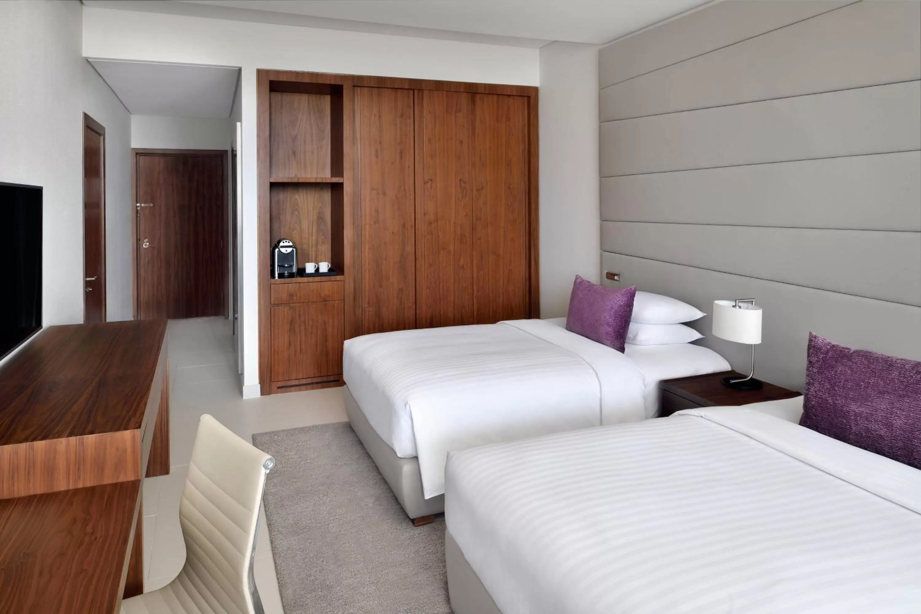 Photo of the whole room, Bed in Marriott Riyadh Diplomatic Quarter