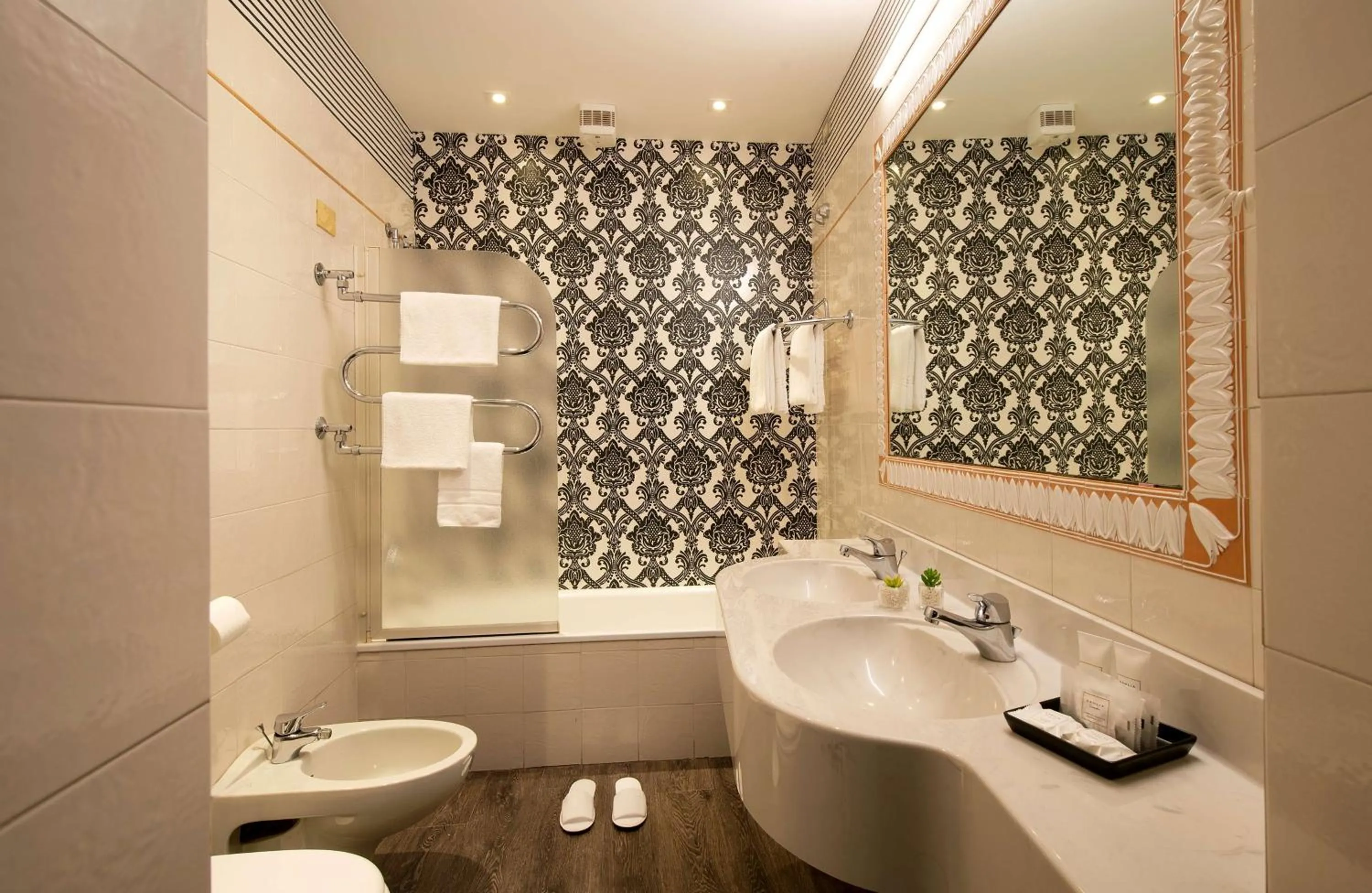 Bathroom in Hotel De La Pace, Sure Hotel Collection by Best Western