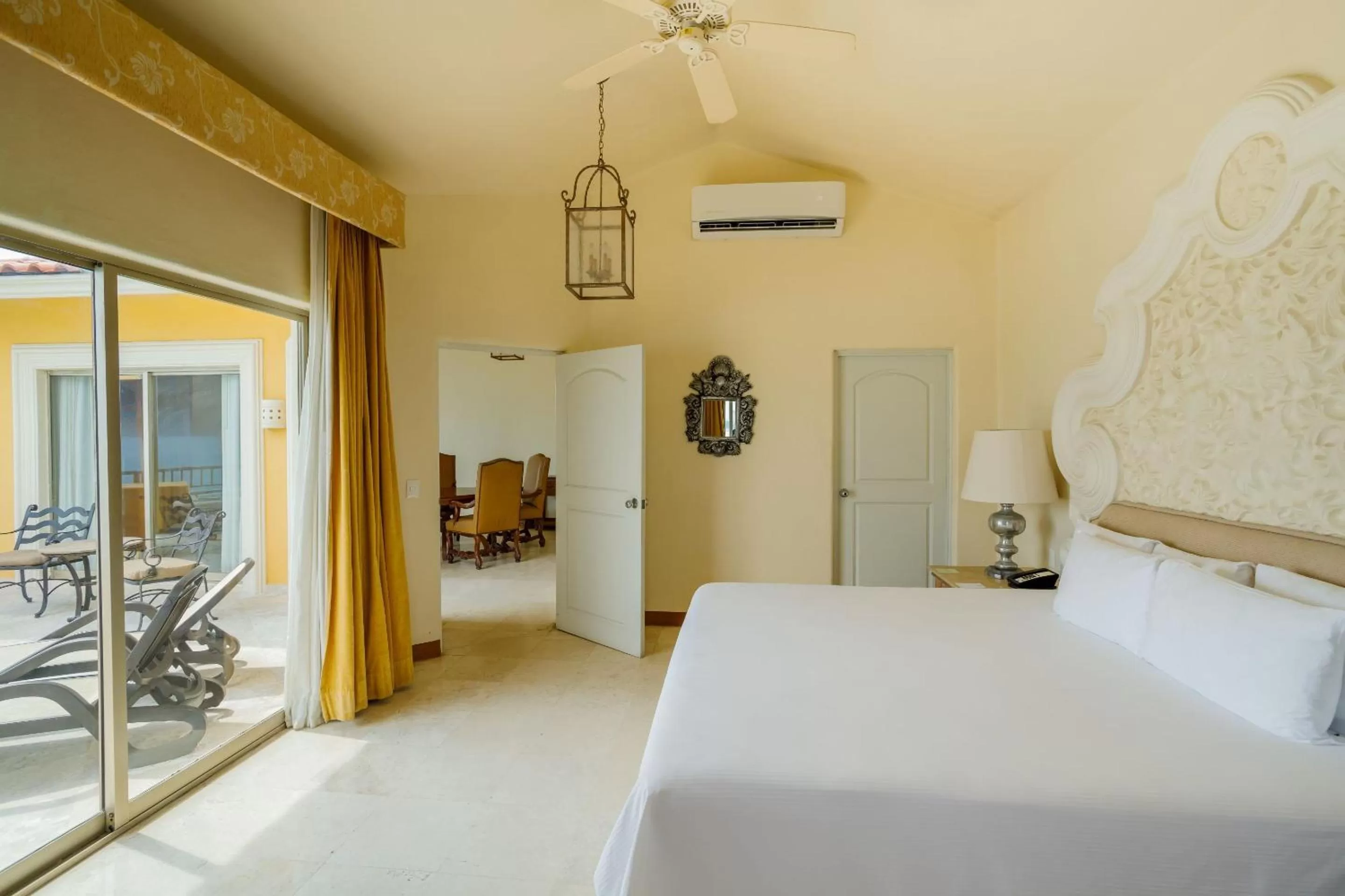 Bedroom in Quinta Real Acapulco