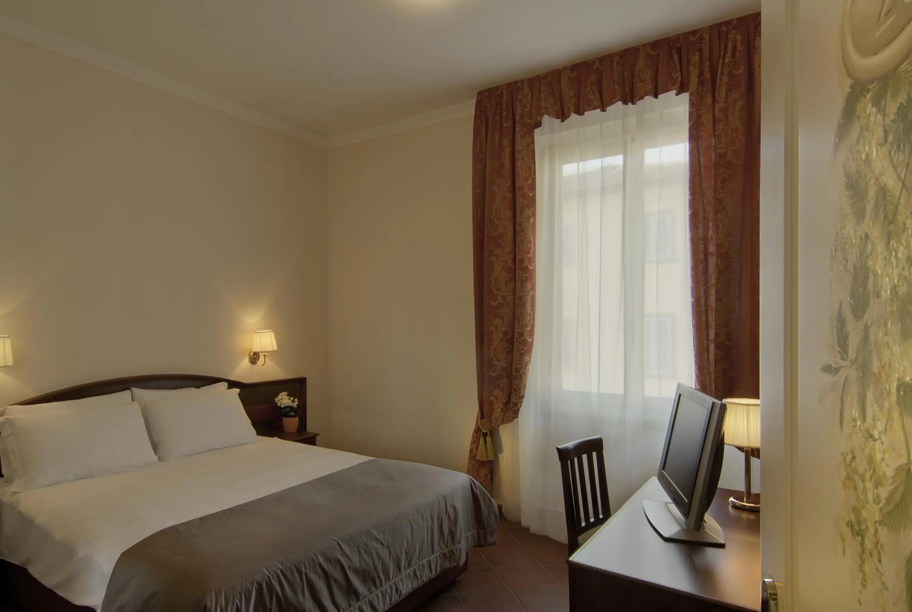 Photo of the whole room, Bed in Relais La Corte di Cloris