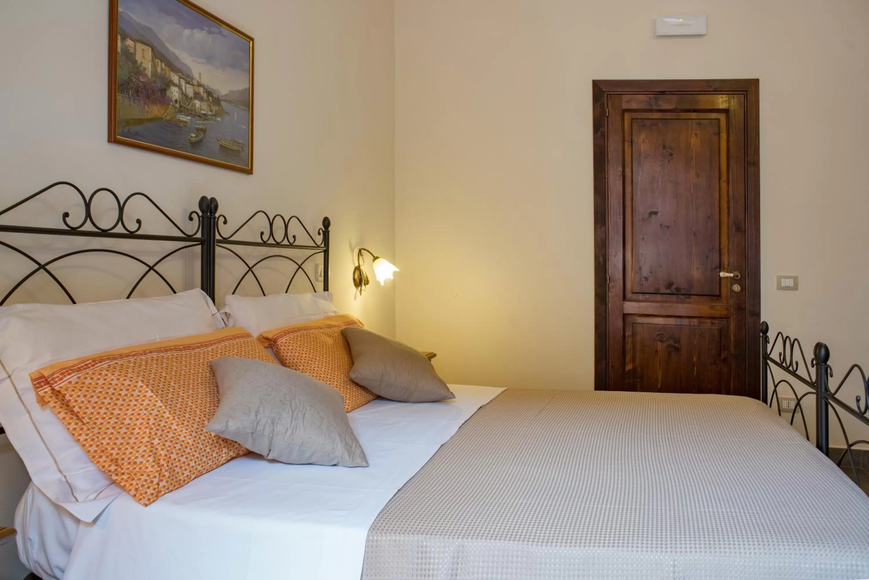 Photo of the whole room, Room Photo in B&B Palazzo Tornabene