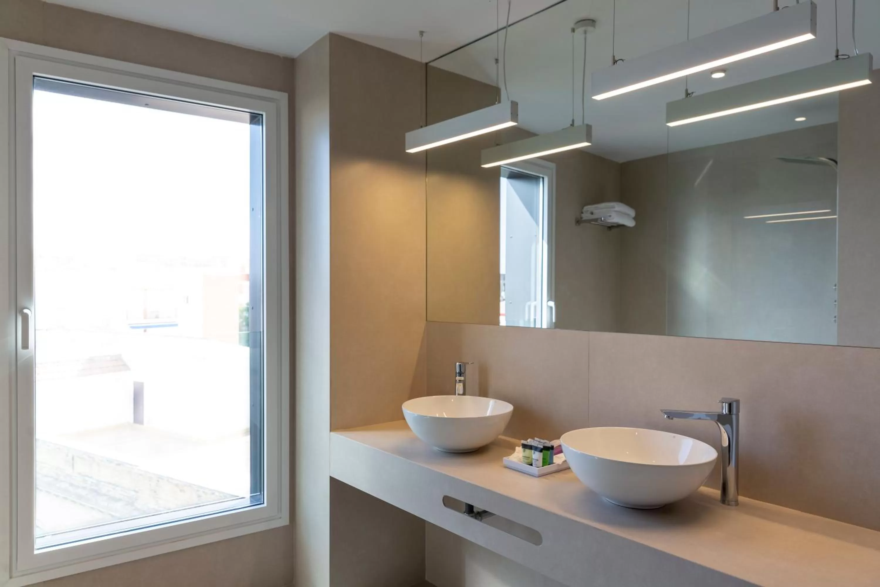 Bathroom in Hotel Macià Sevilla Kubb