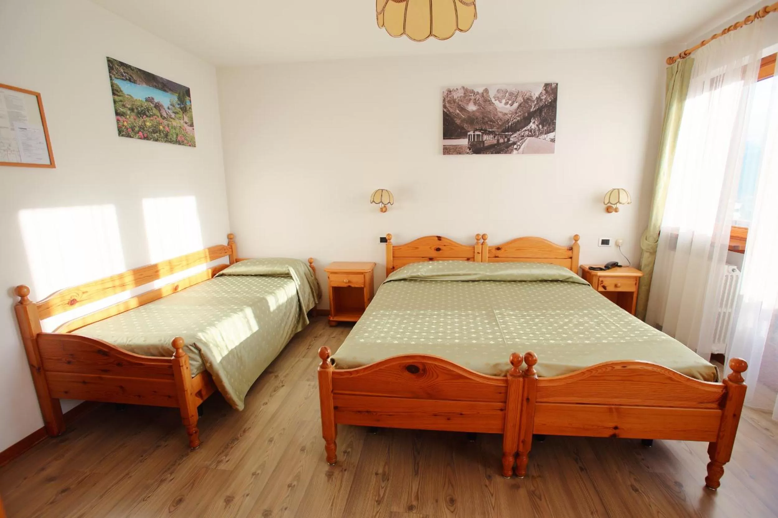 Bed in Hotel Des Alpes