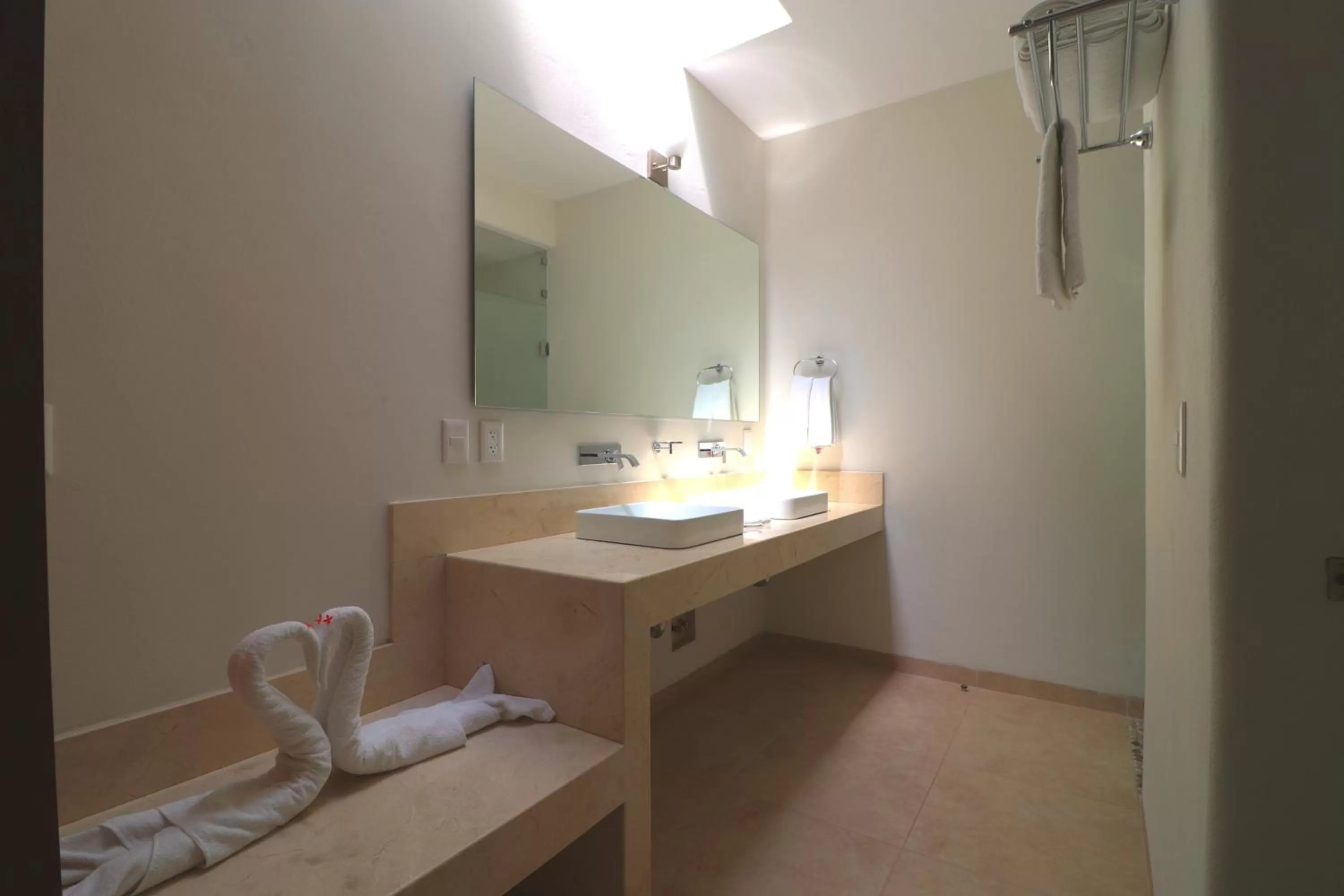 Bathroom in LYDMAR BOUTIQUE HOTEL