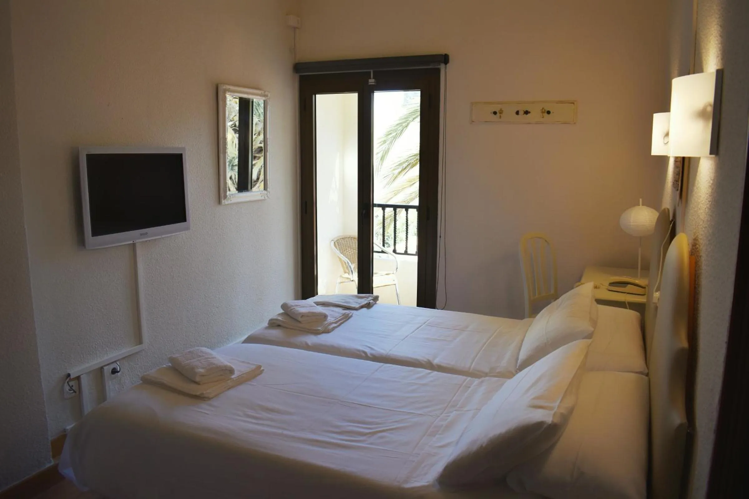 Photo of the whole room, Bed in Hotel Marbel