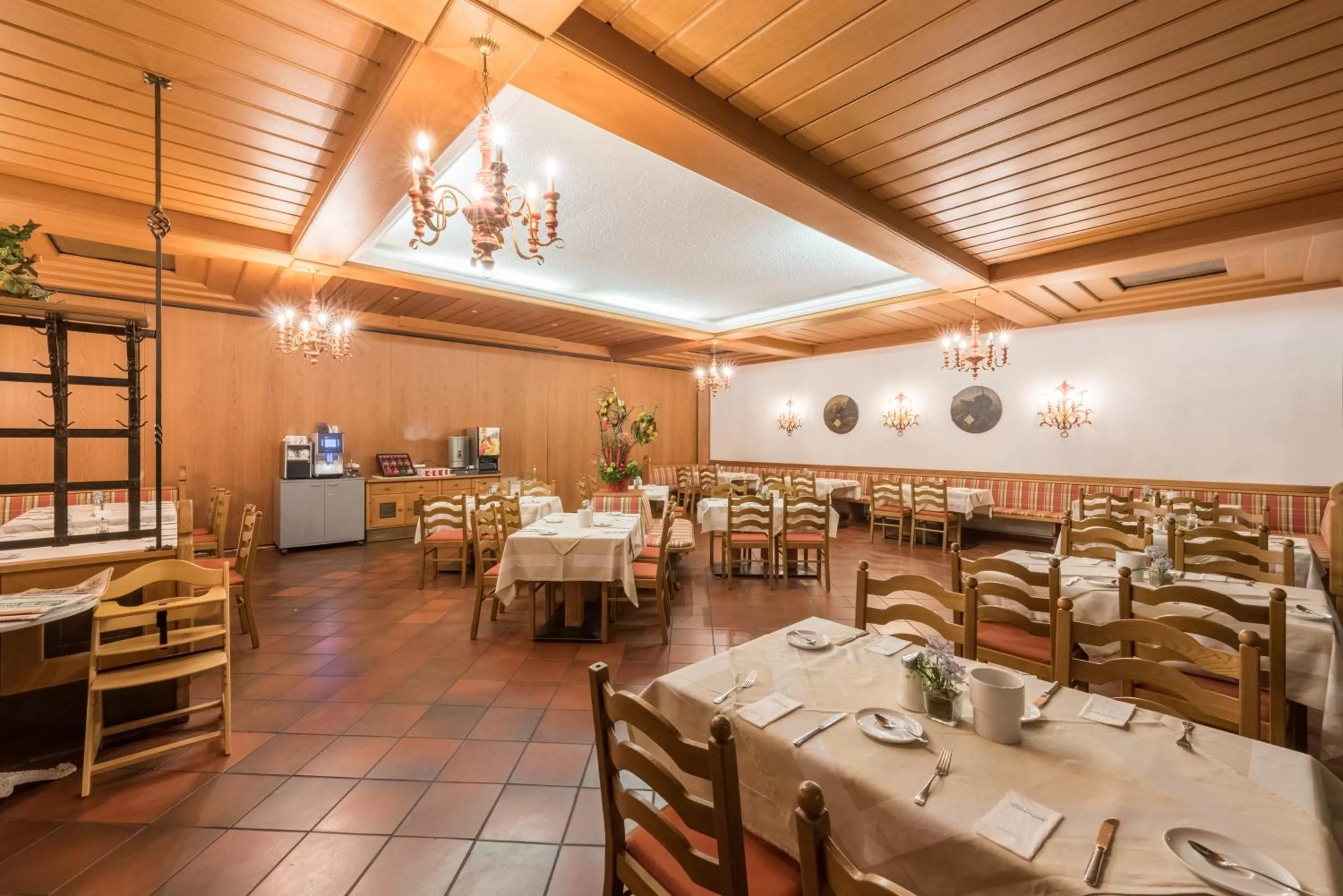 Restaurant/places to eat in Hotel Gasthof Bräuwirth